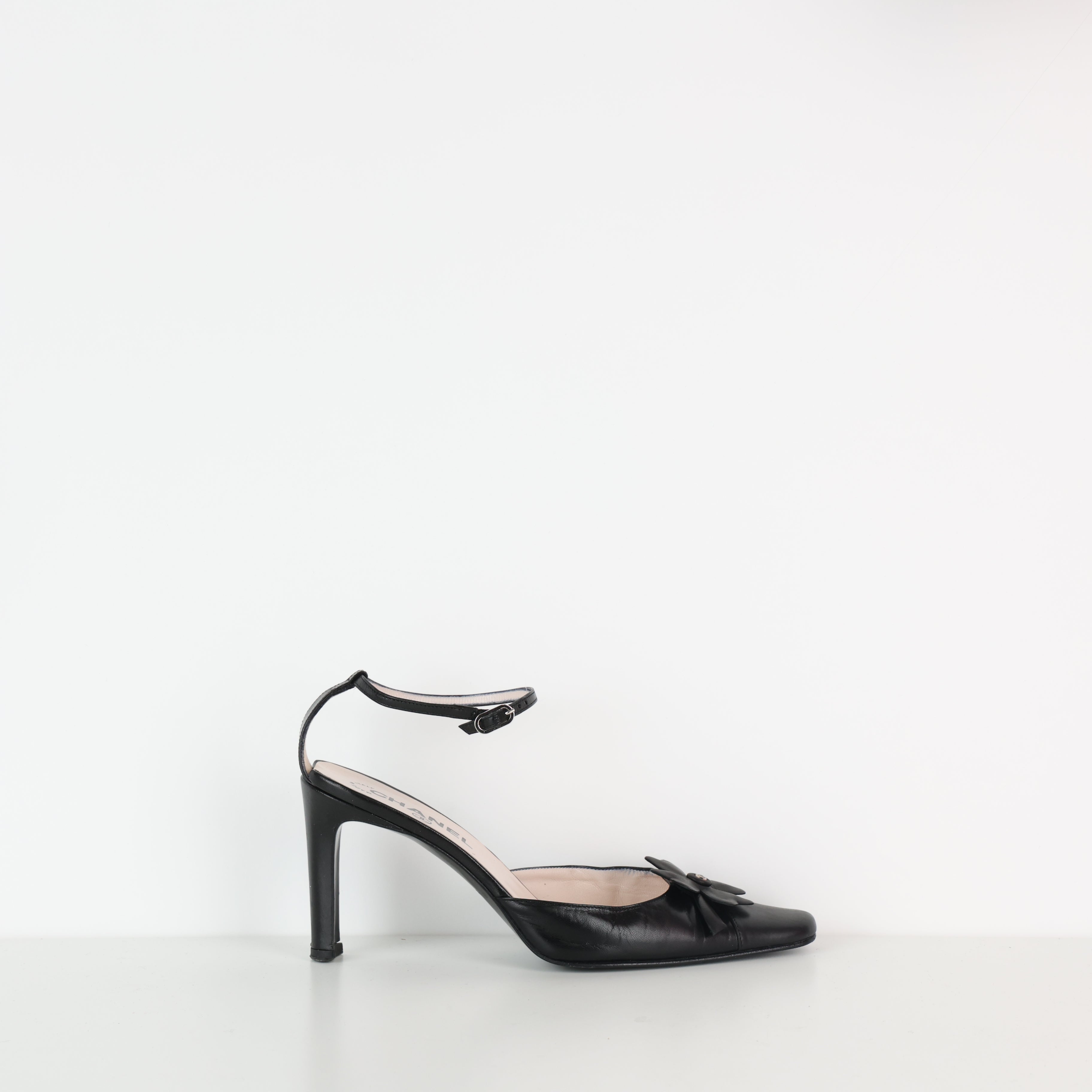 Heels , Shoe Size 37