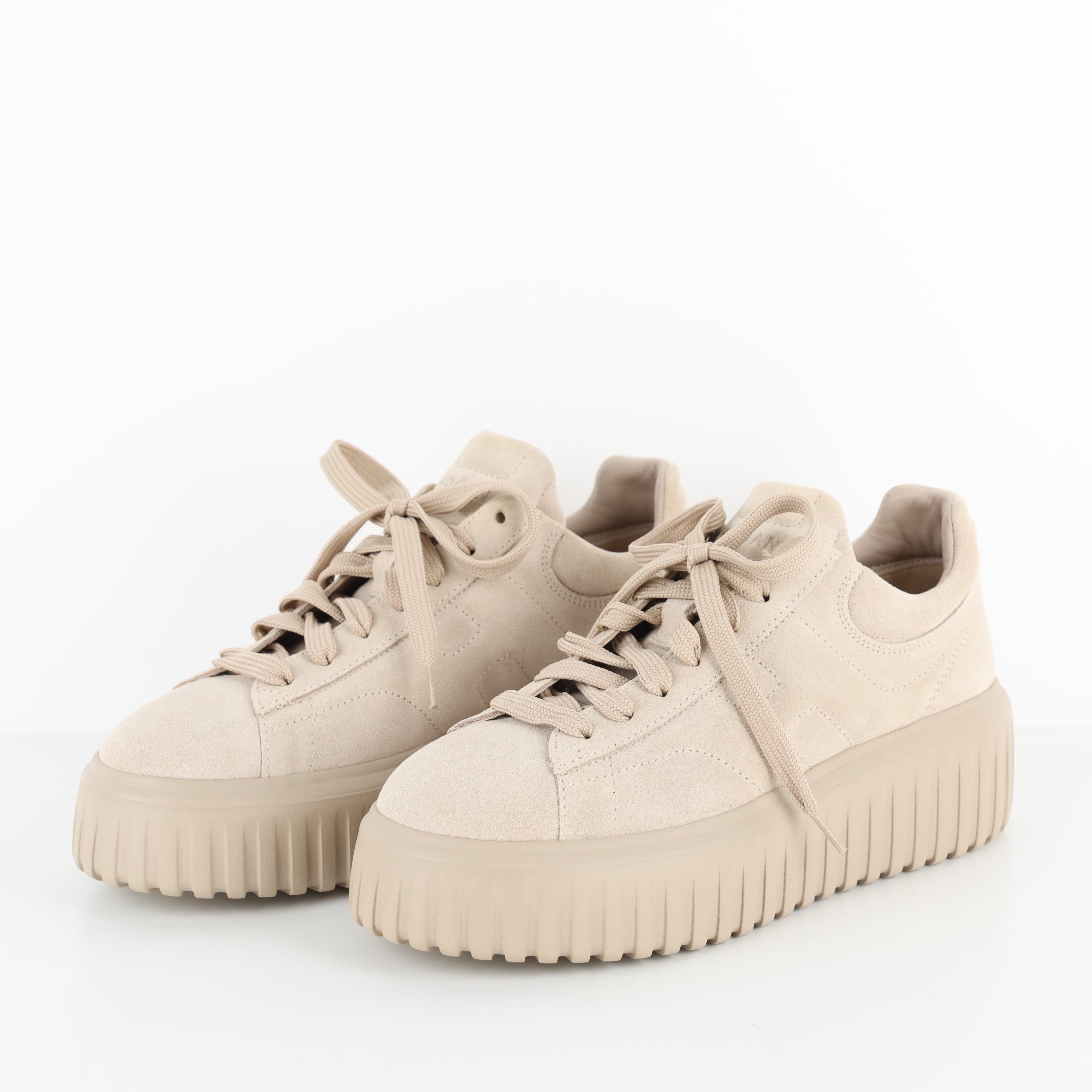 Trainers , Shoe Size 37