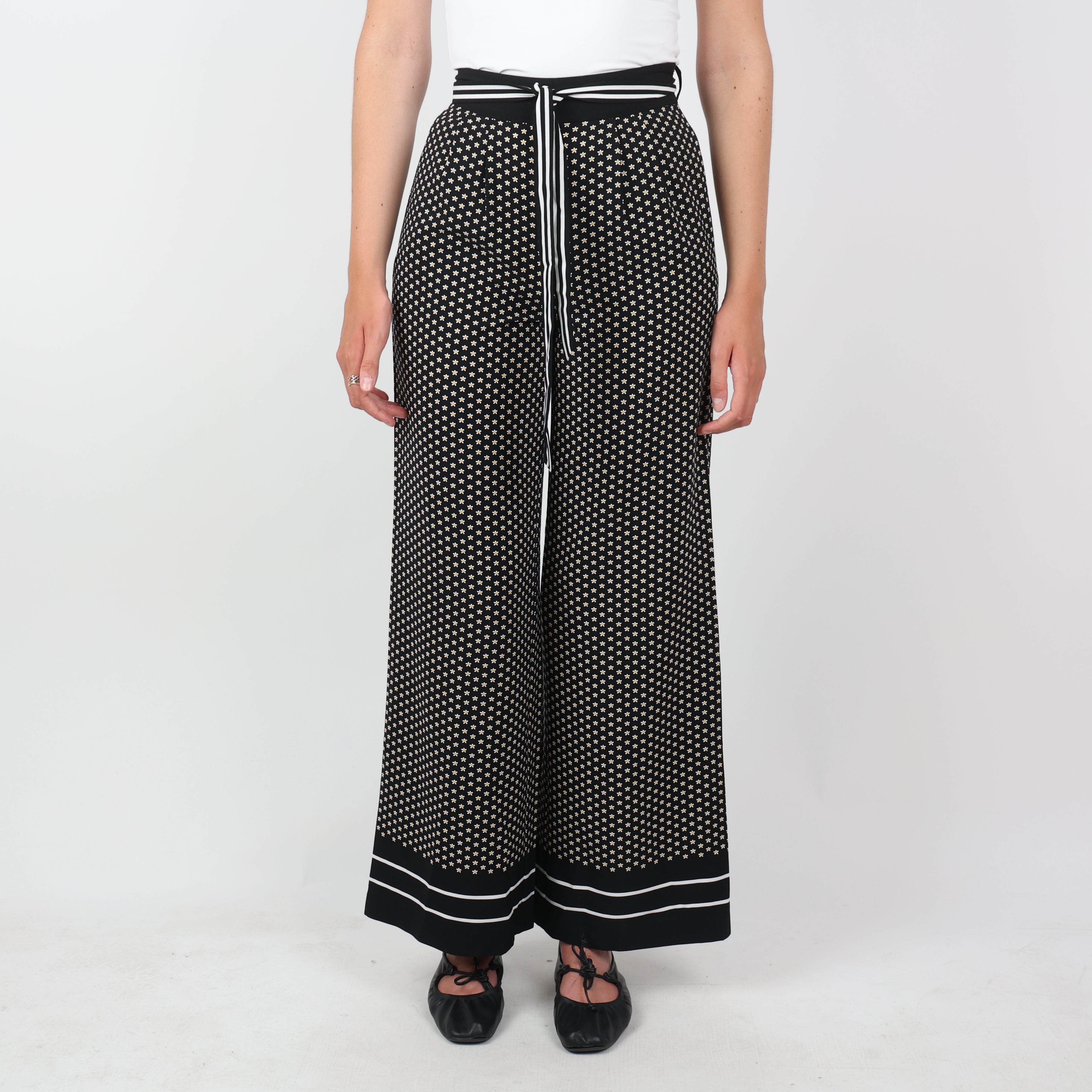 Trousers, UK Size 6
