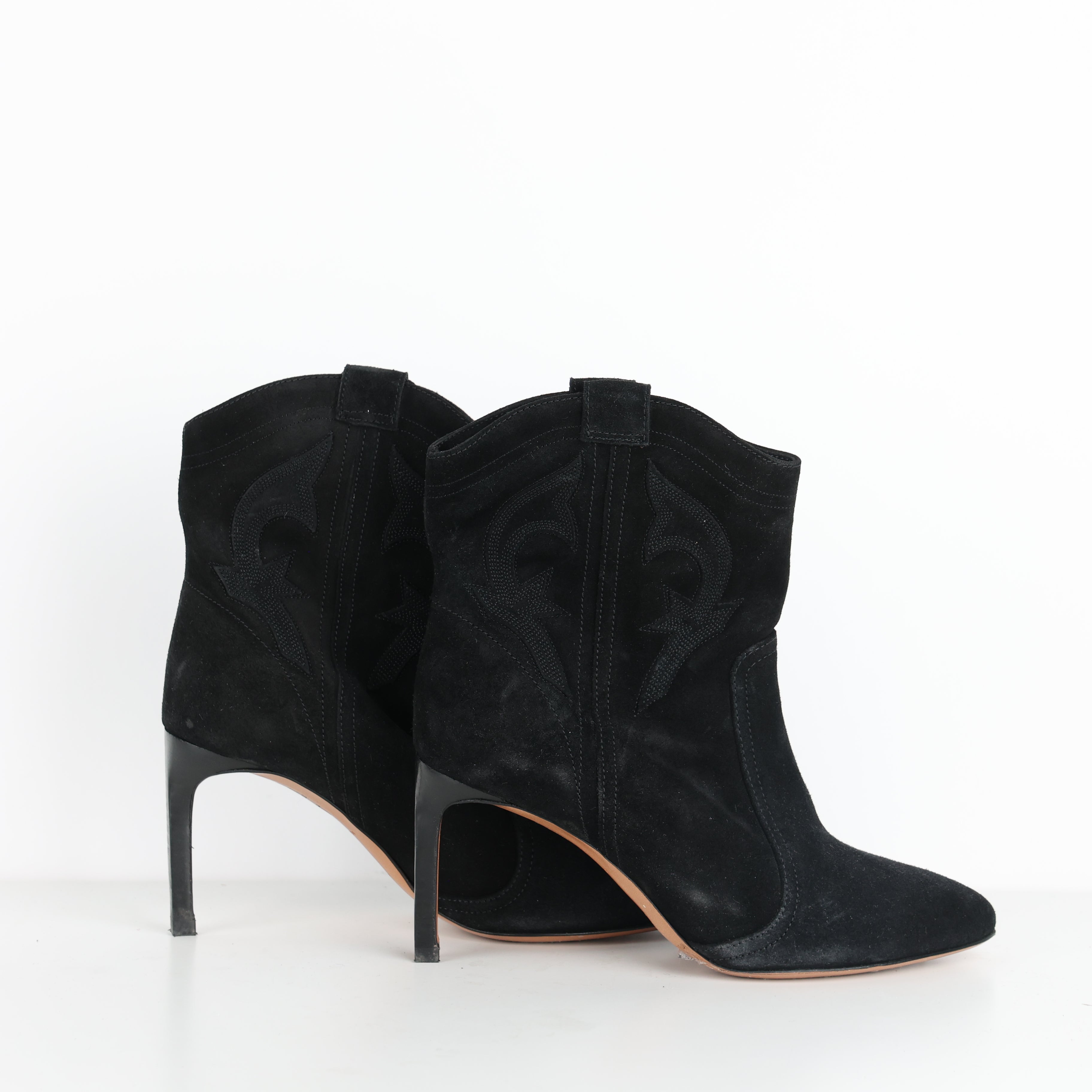 Boots , Shoe Size 37