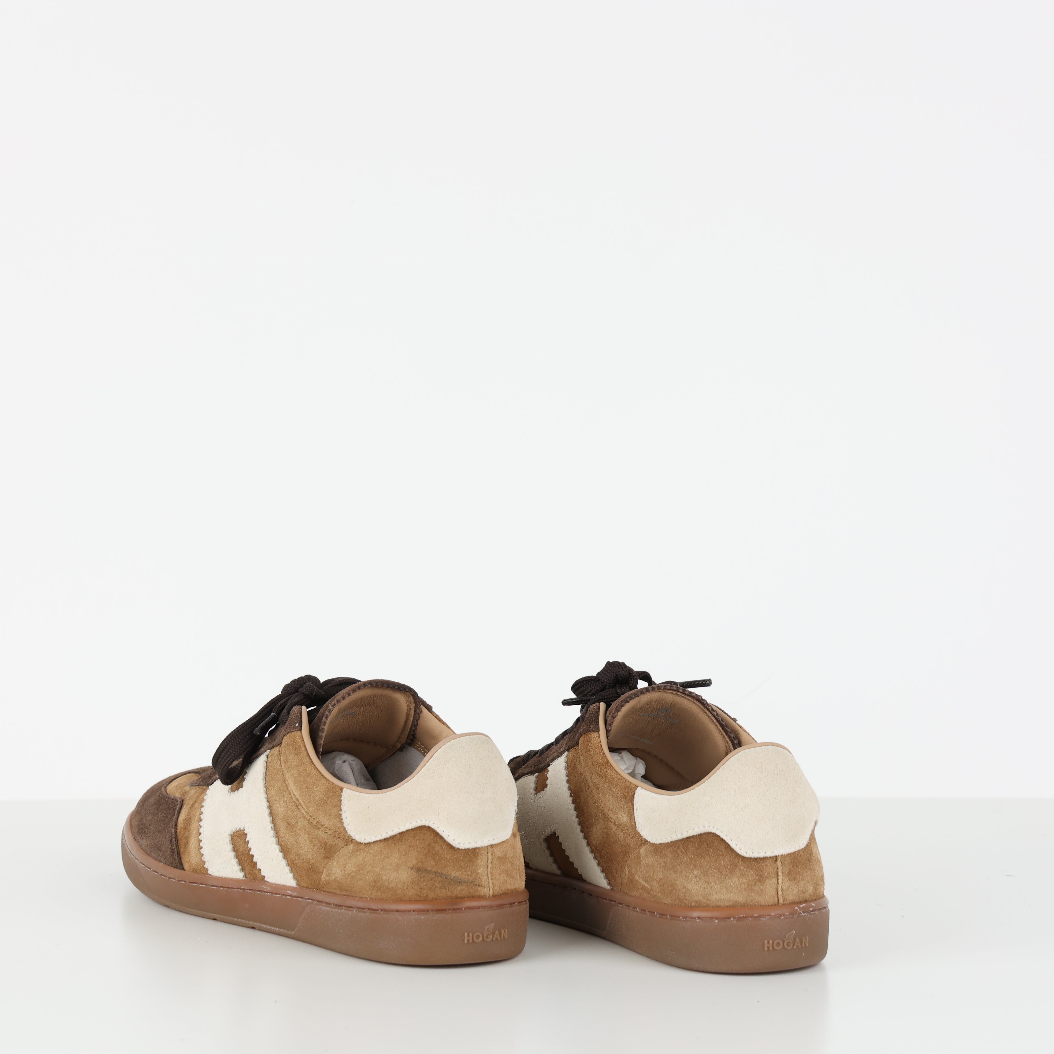 Trainers , Shoe Size 40