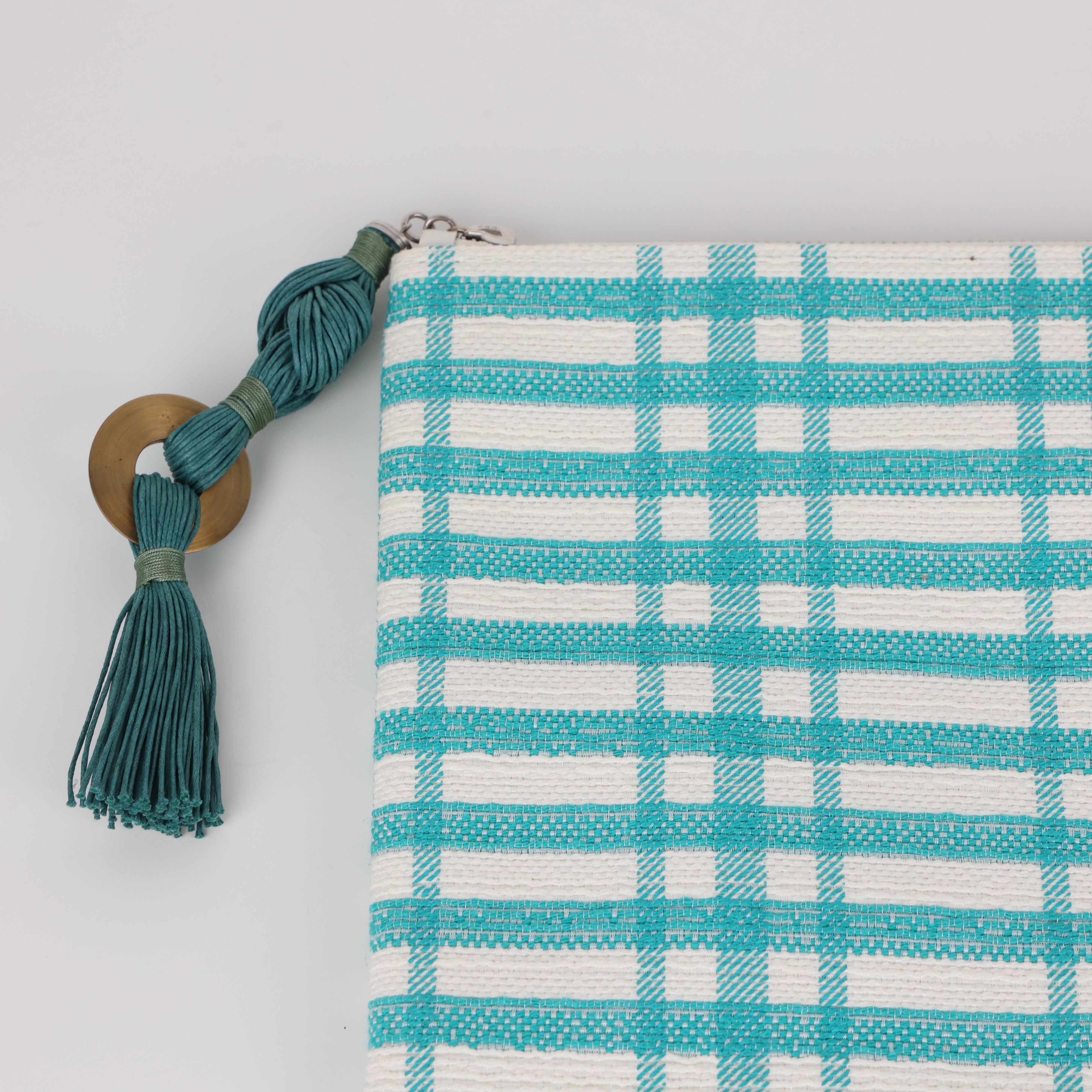 Misela Istanbul, Clutch