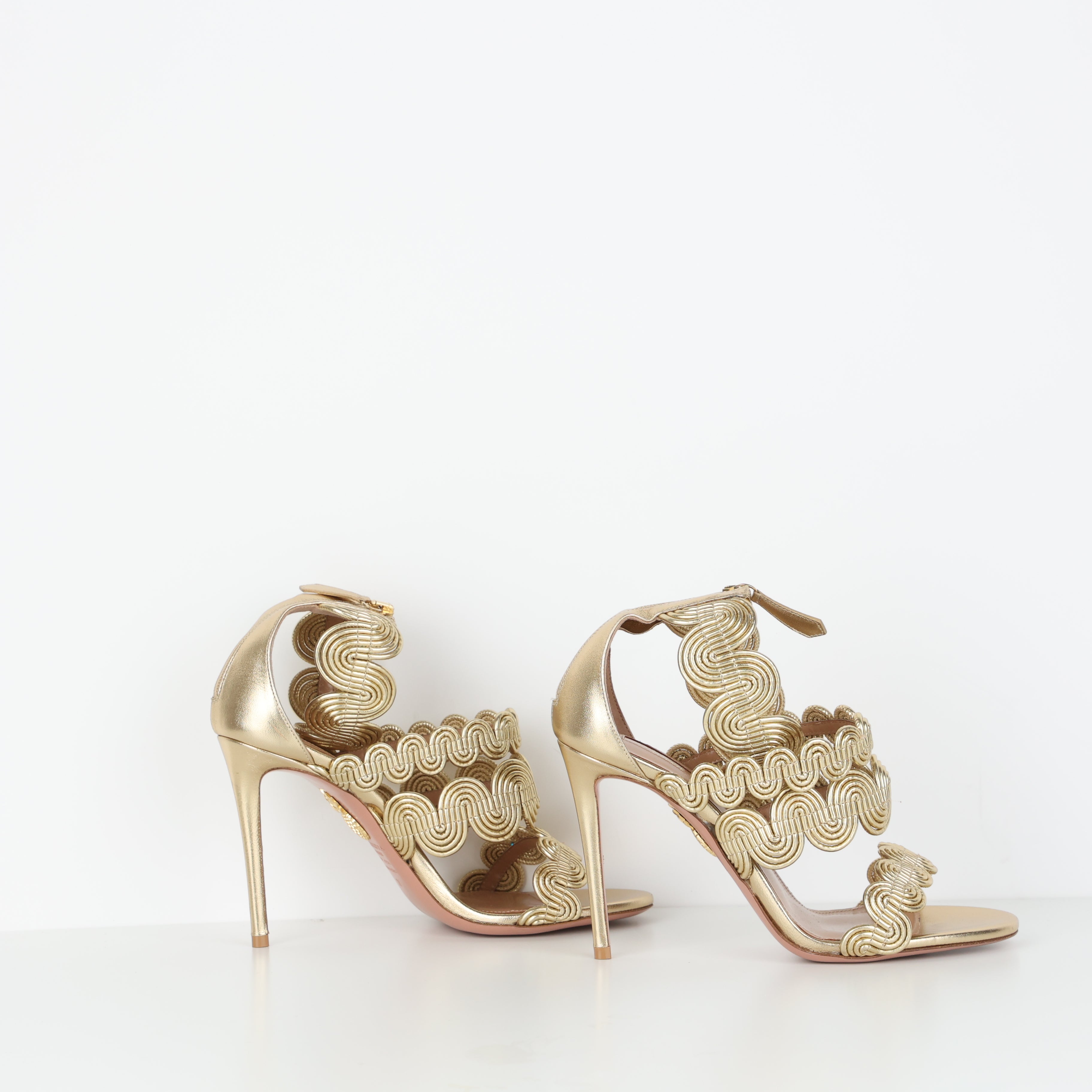 Heels , Shoe Size 38