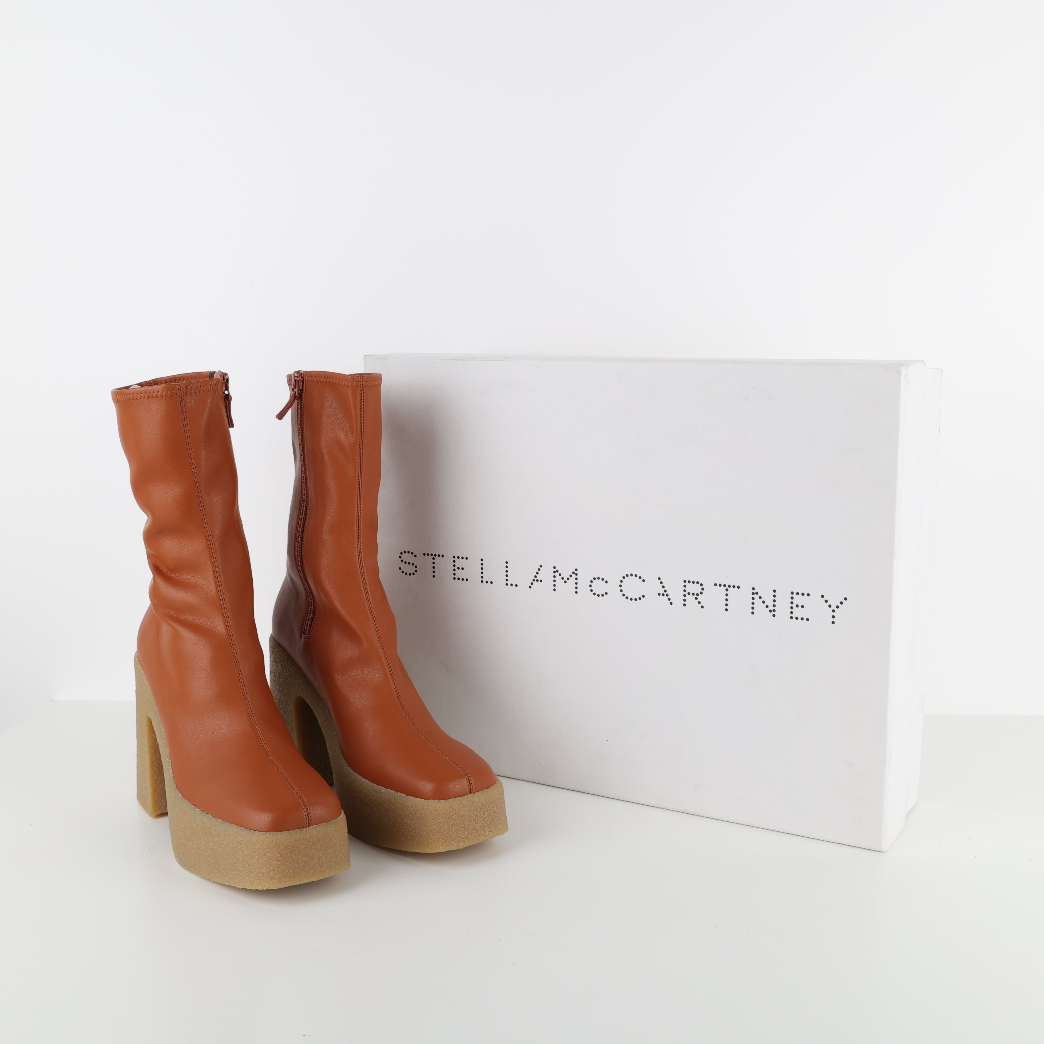 Boots , Shoe Size 38