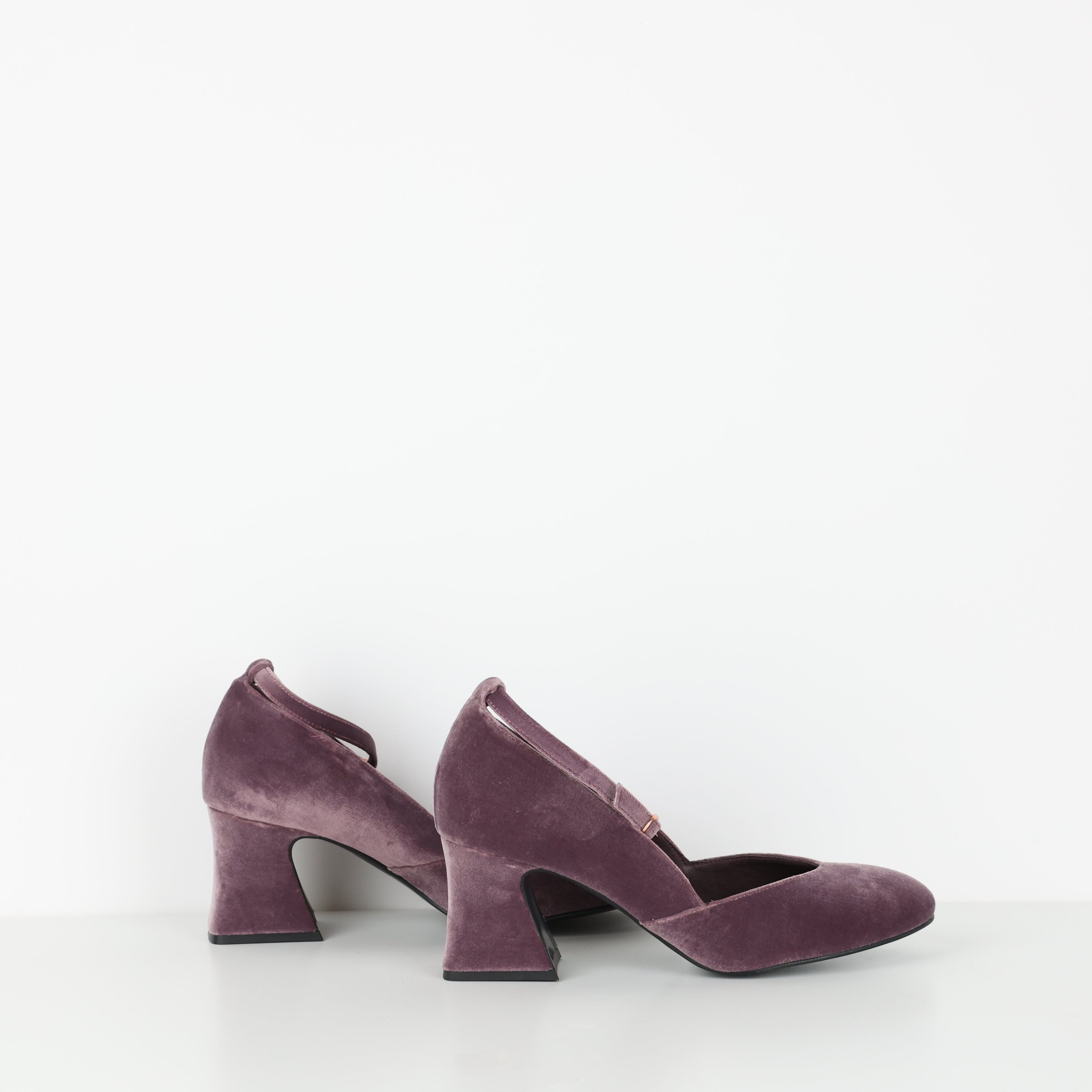 Heels , Shoe Size 41