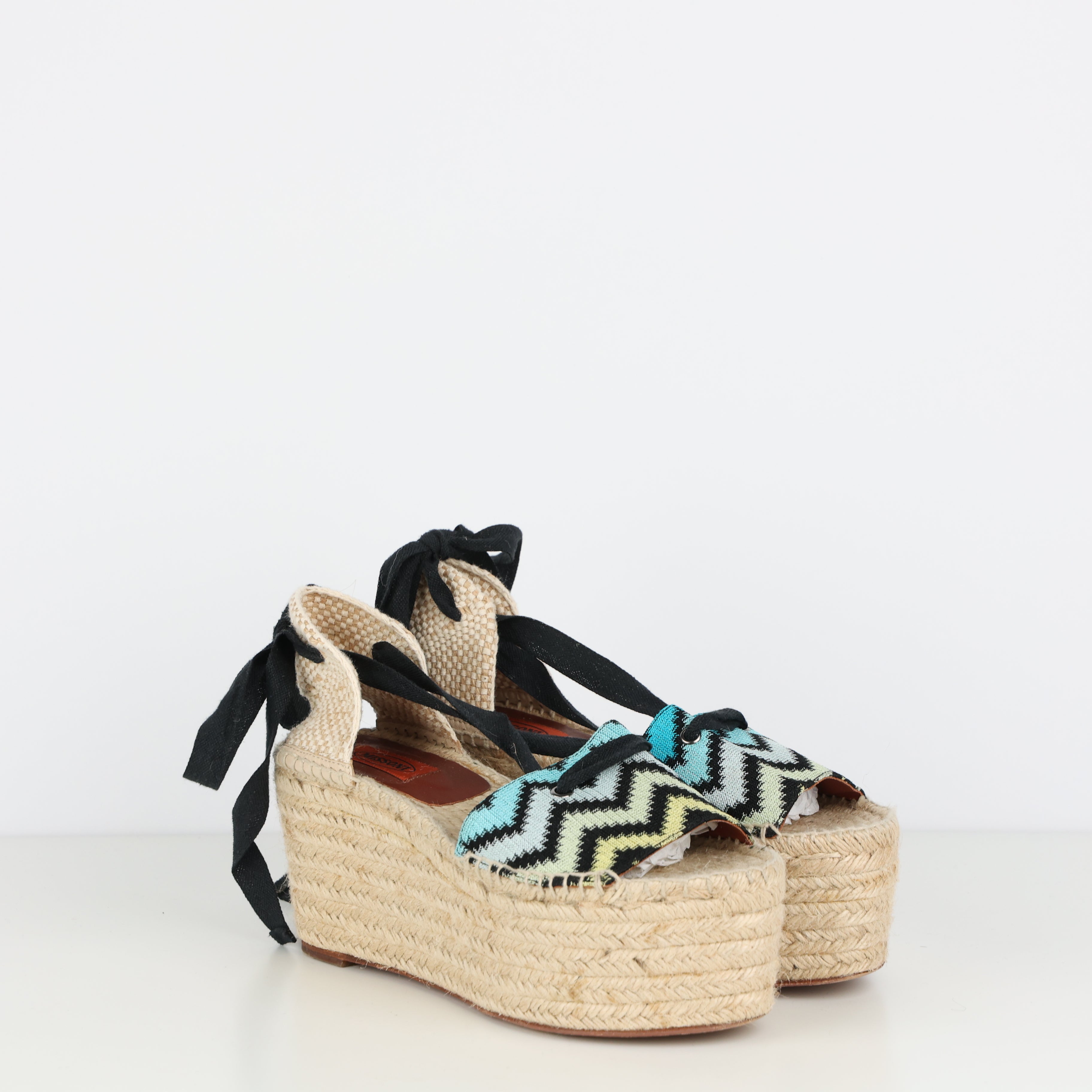 Heels , Shoe Size 39