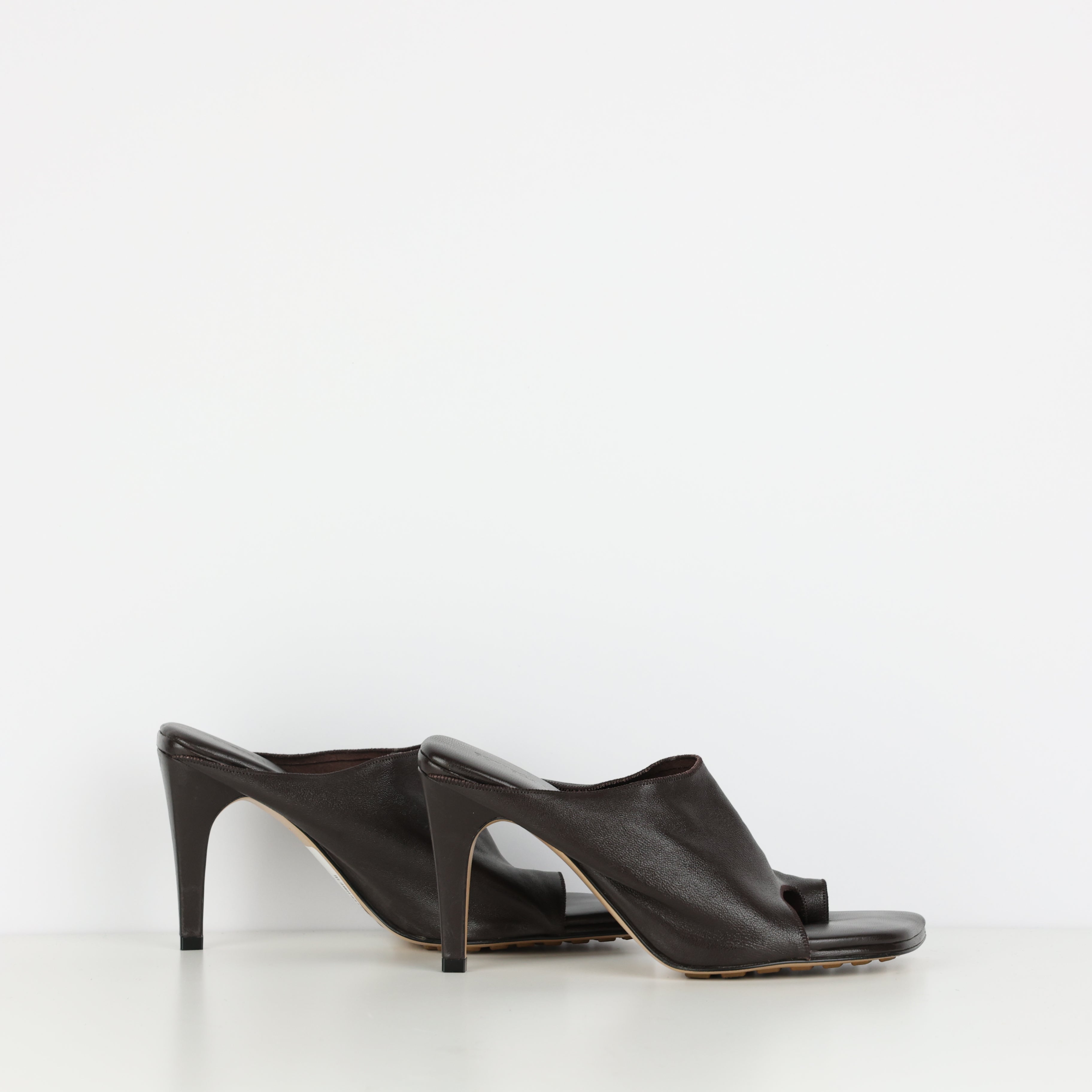 Heels , Shoe Size 37