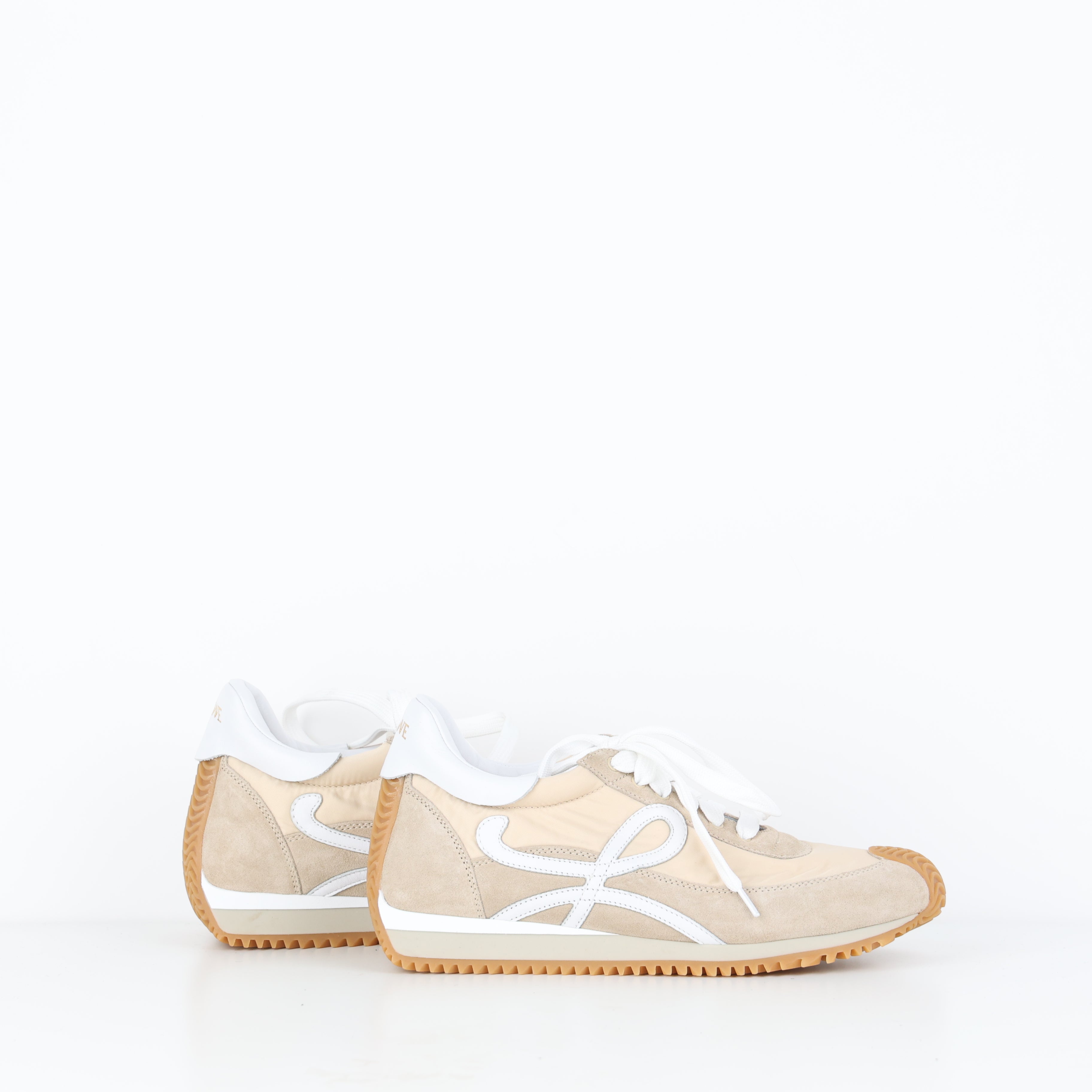 Trainers , Shoe Size 38