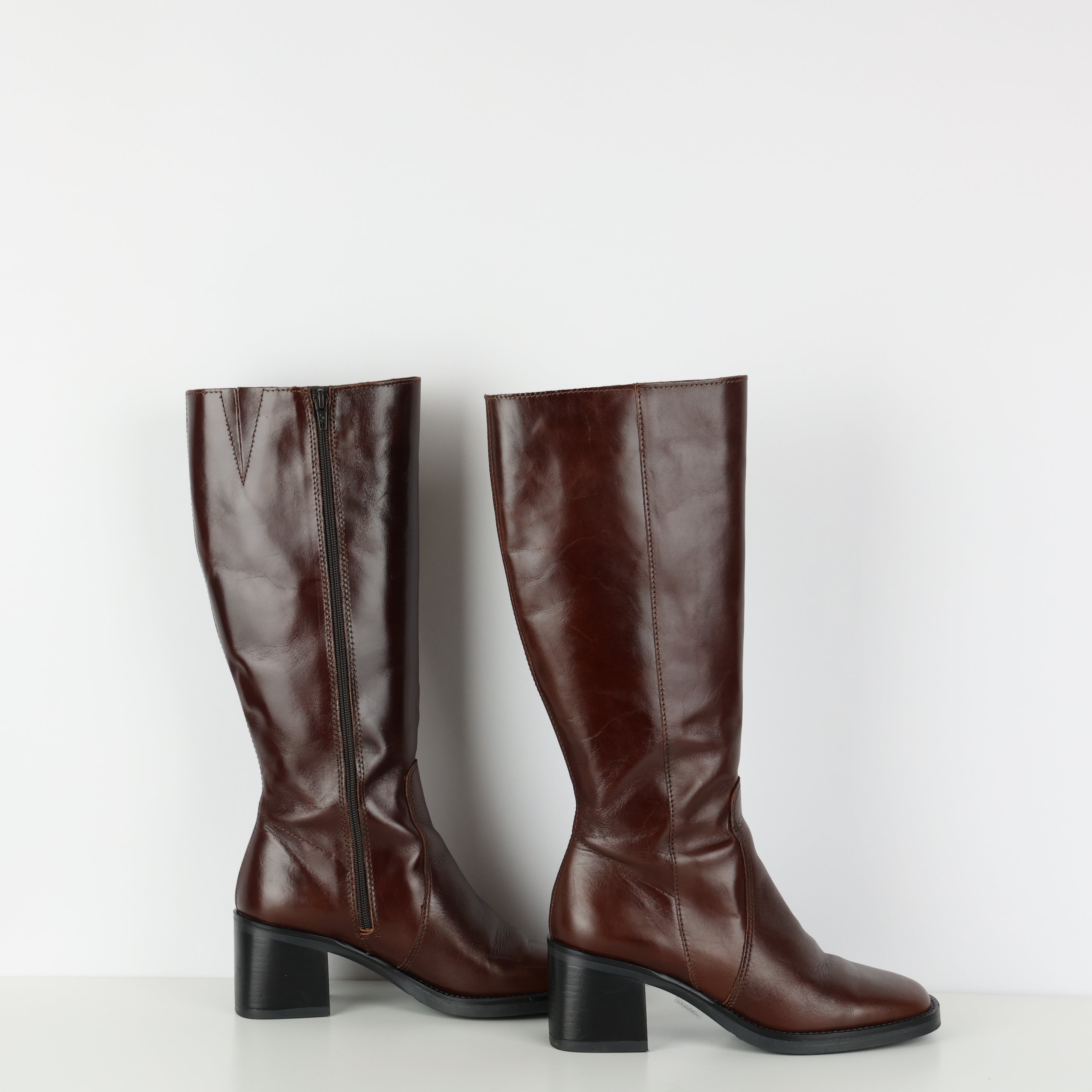 Boots , Shoe Size 39