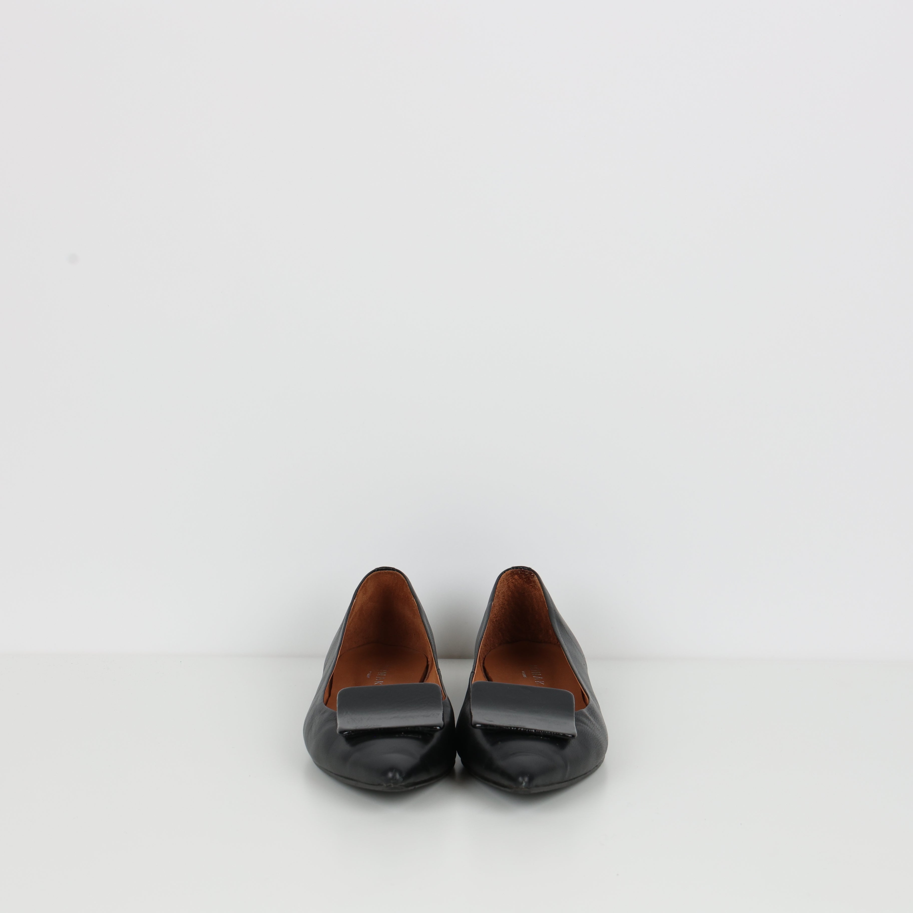Flats, Shoe Size 38