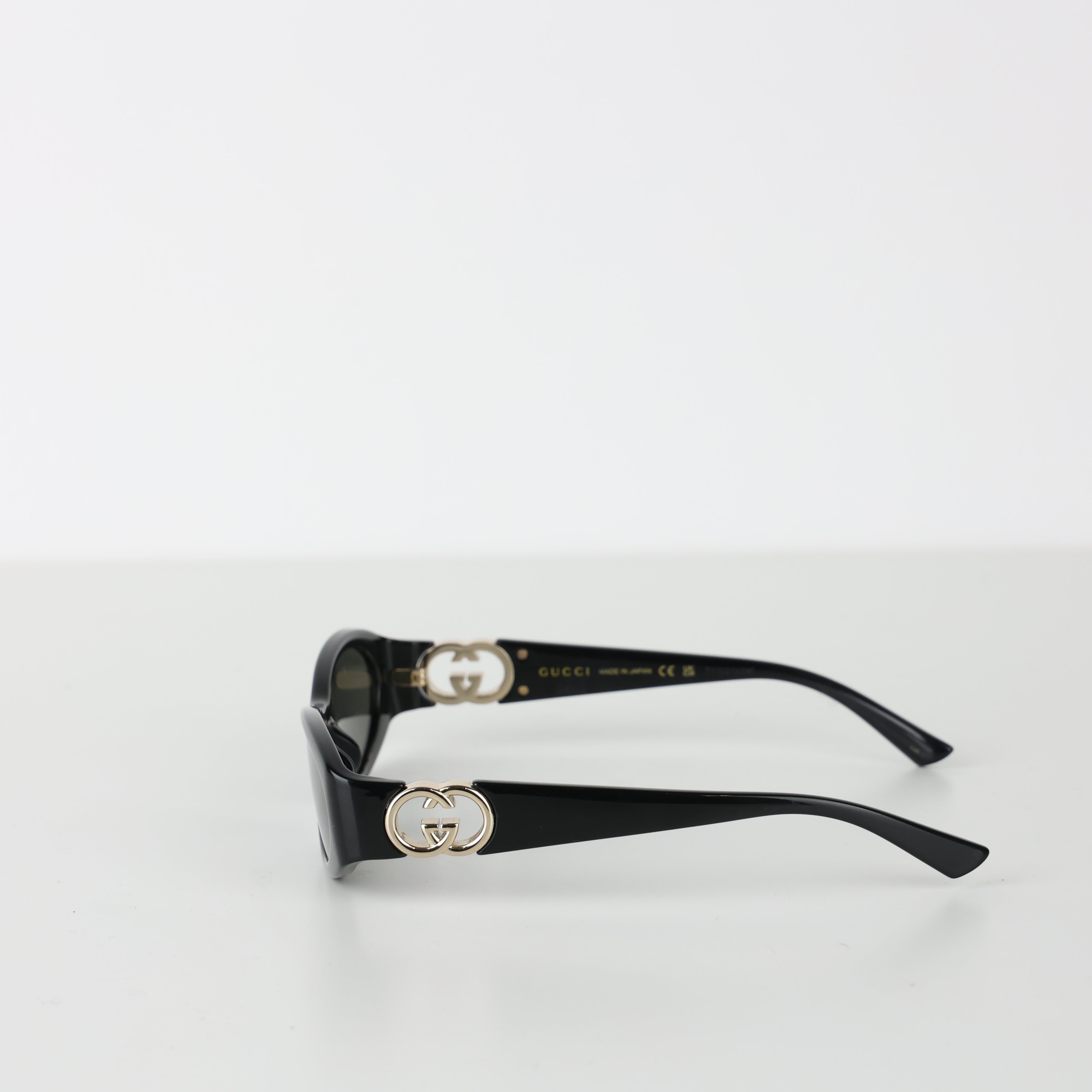 Sunglasses, UK Size One Size