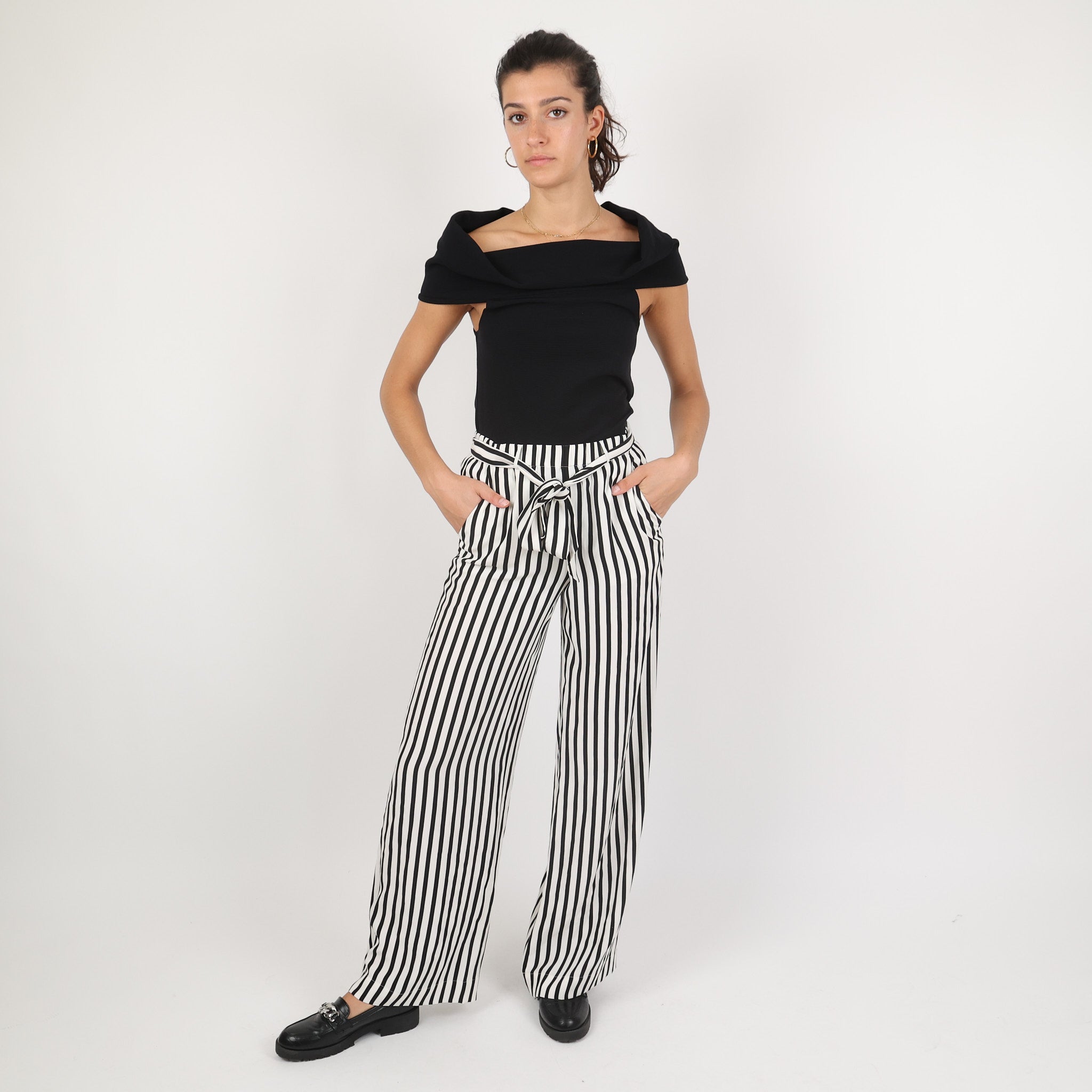 Trousers, UK Size 6