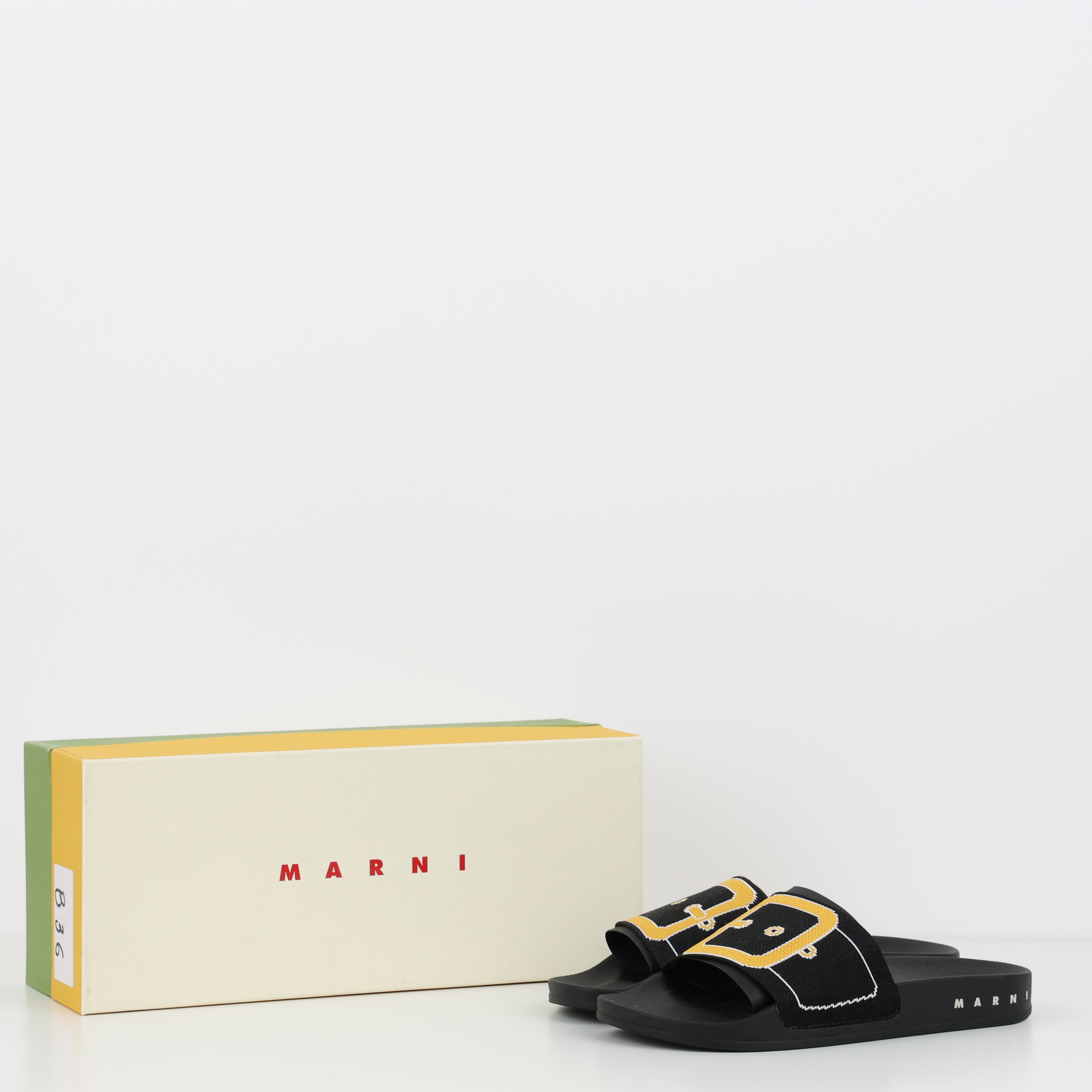 Flats , Shoe Size 37