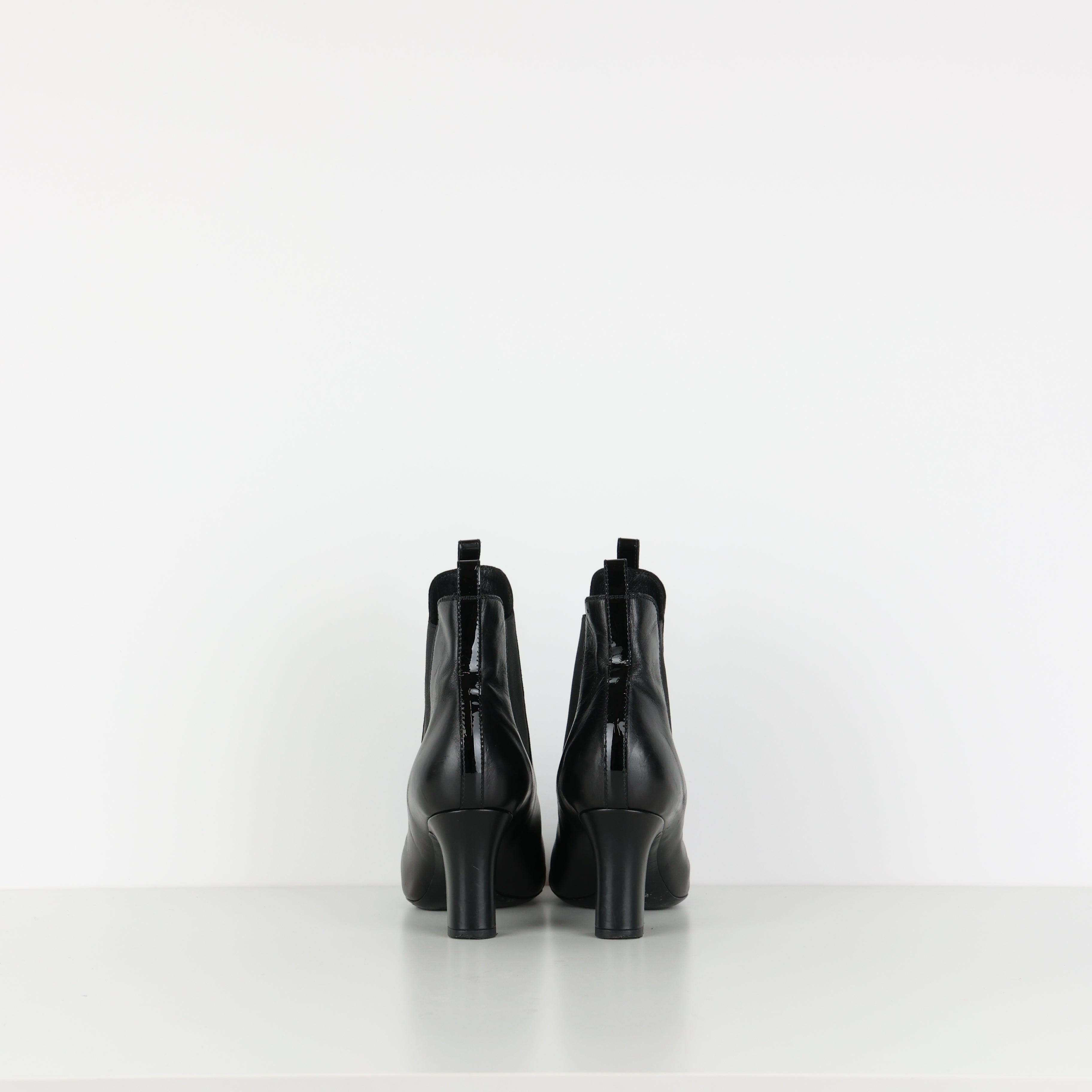 Boots , Shoe Size 38