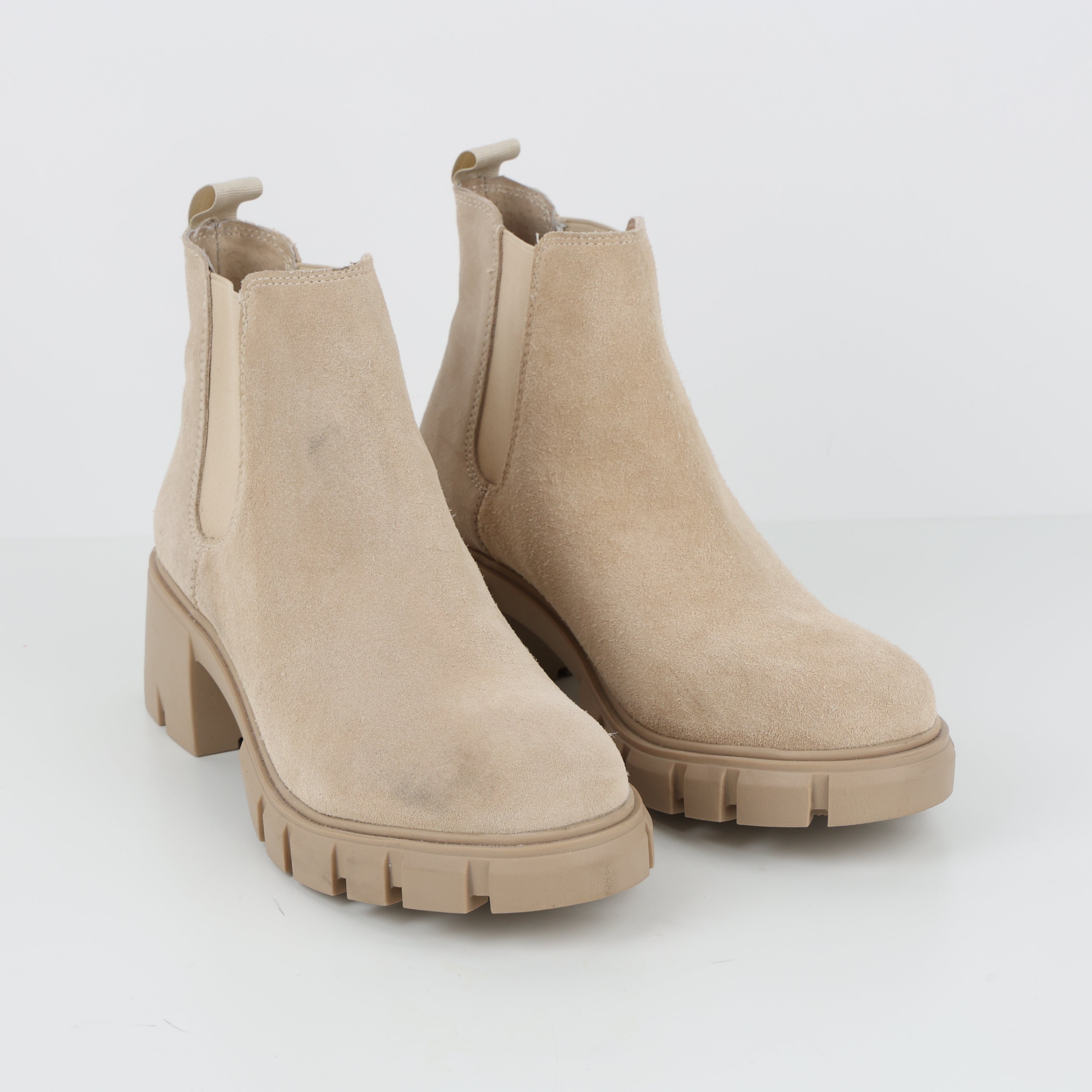 Boots , Shoe Size 42