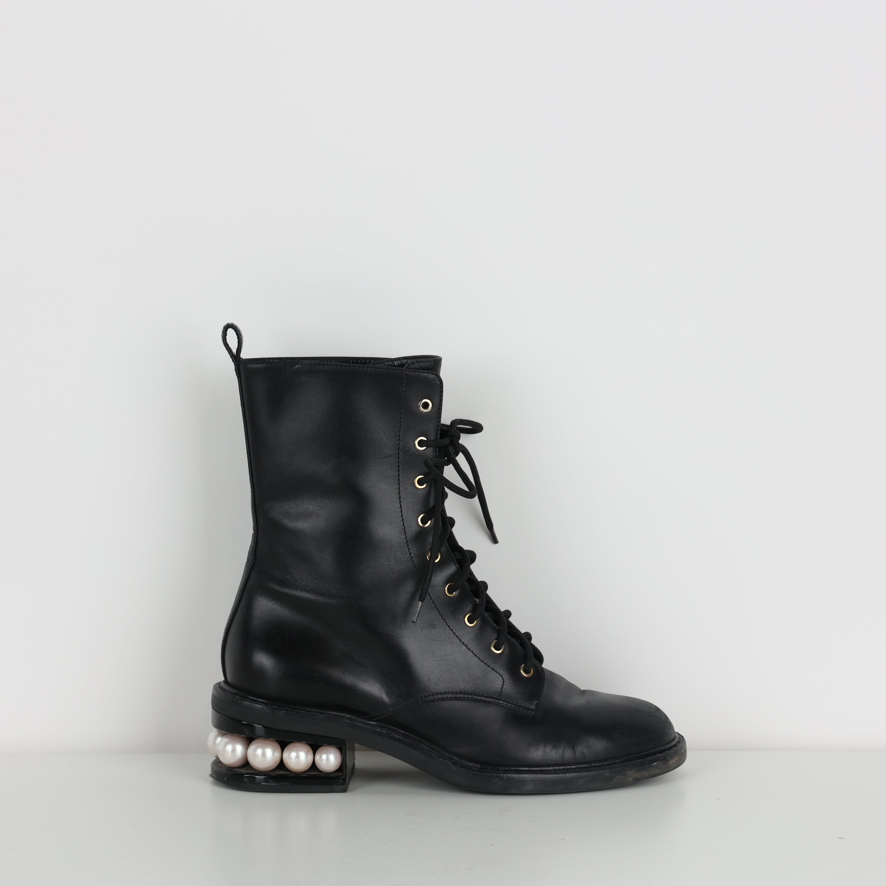 Boots , Shoe Size 40