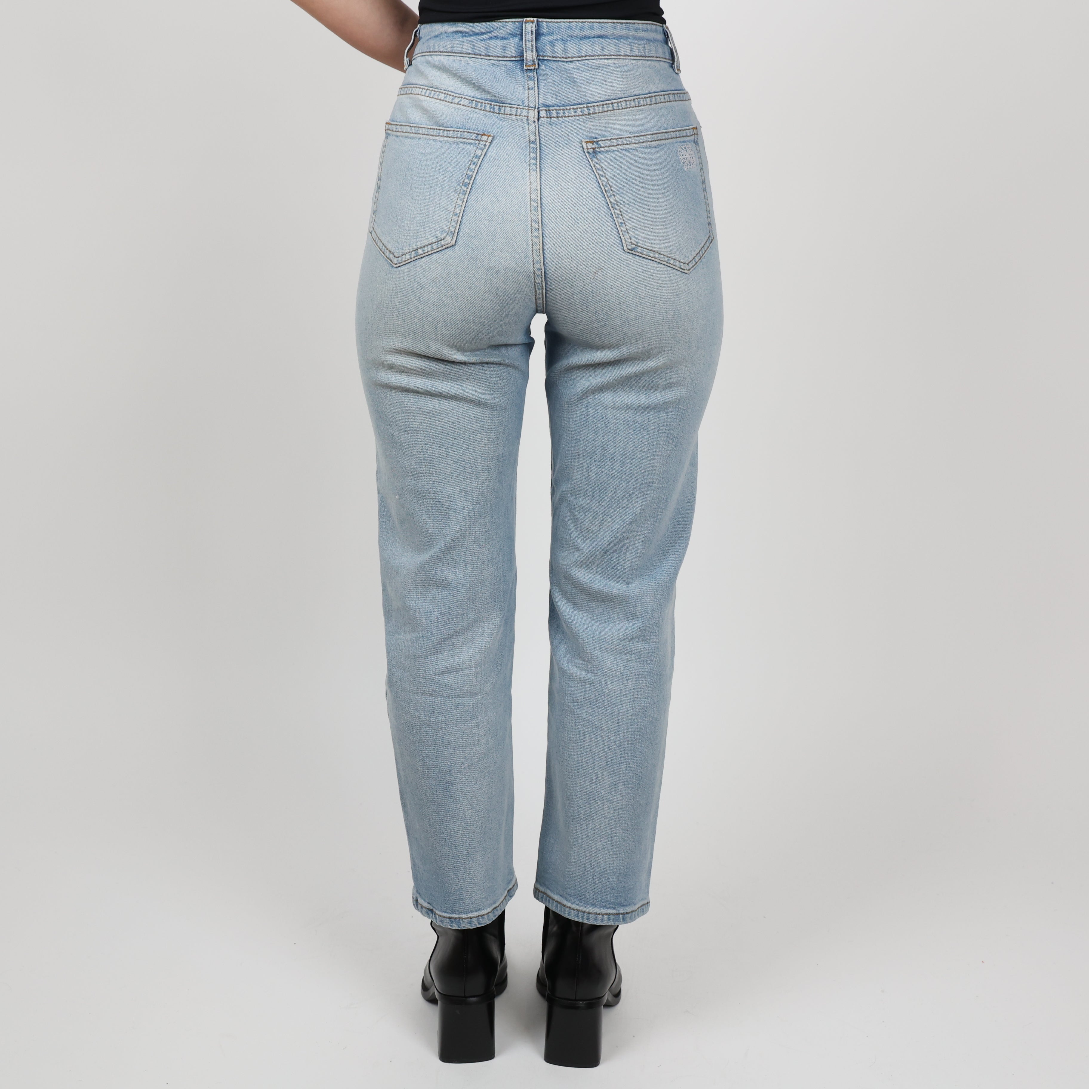 Jeans, Waist 28