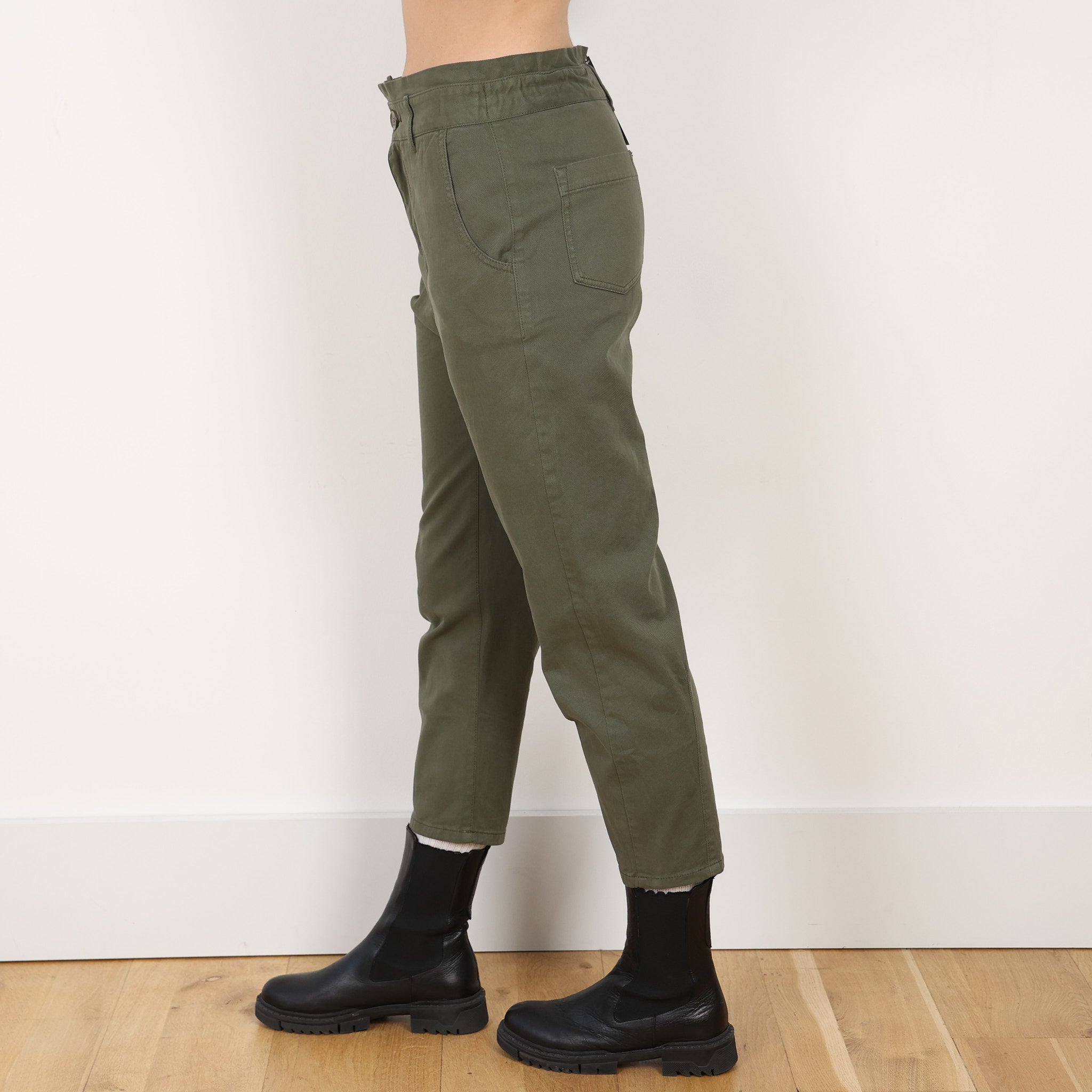 Trousers, UK Size 6