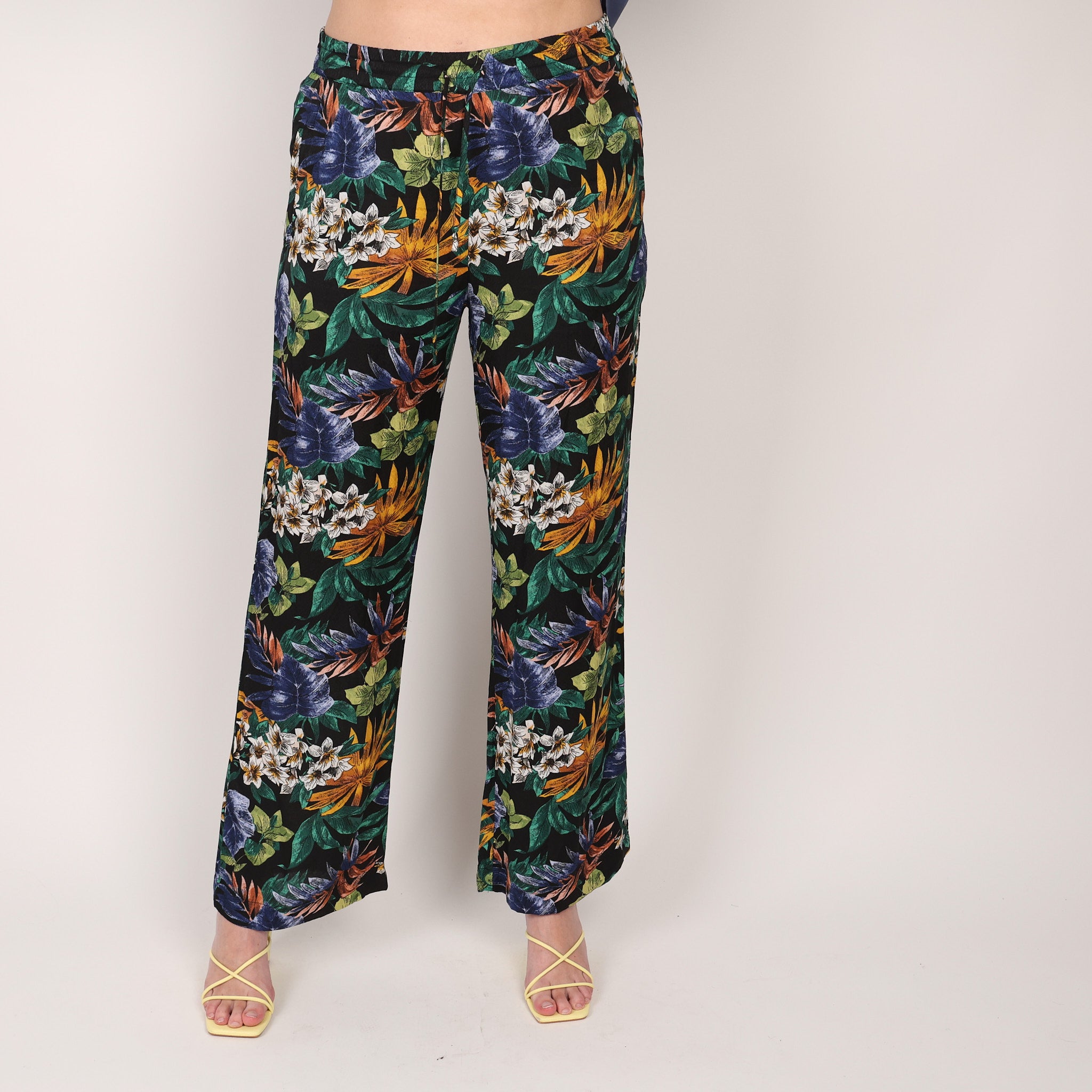 Trousers, UK Size 14