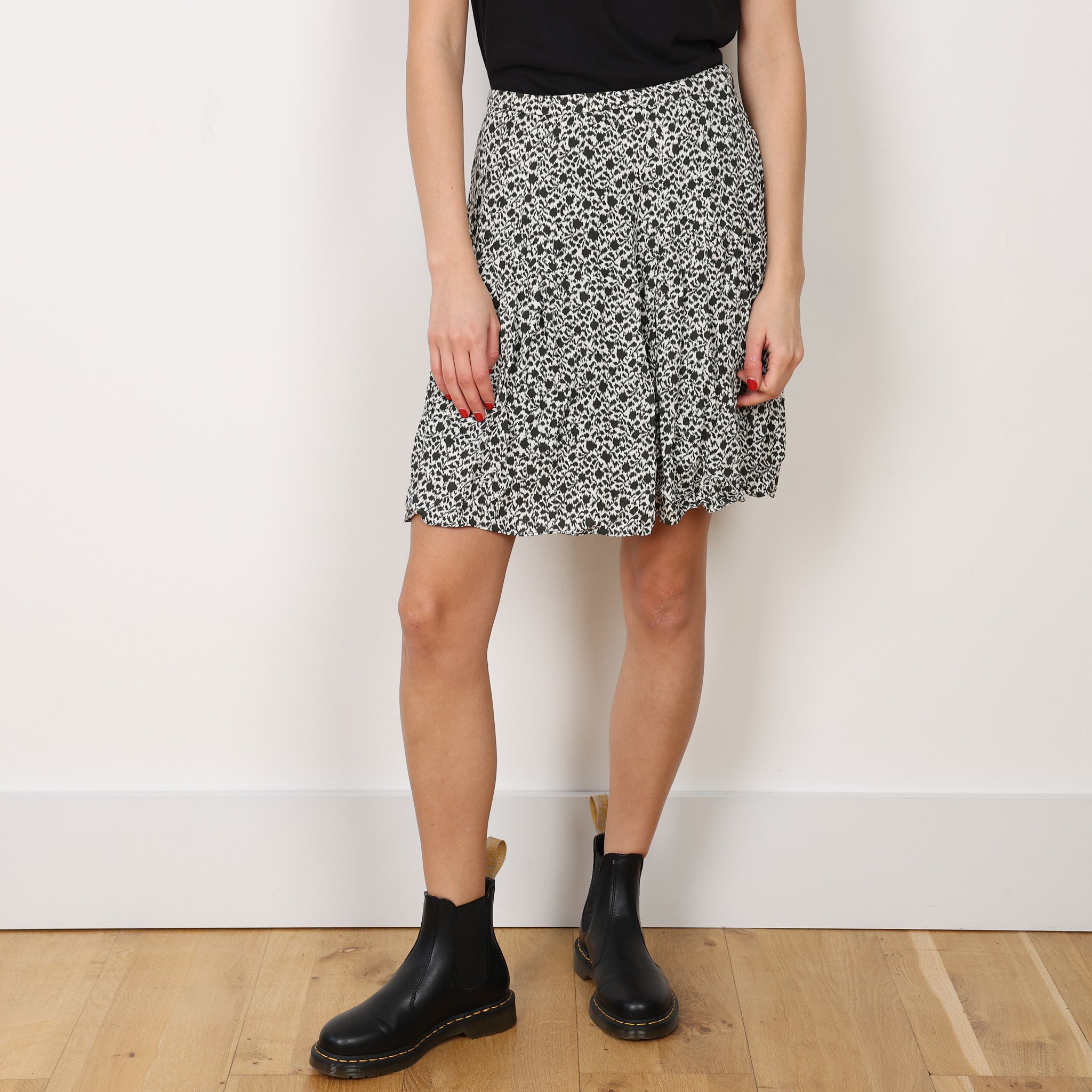 Skirt, UK Size 8