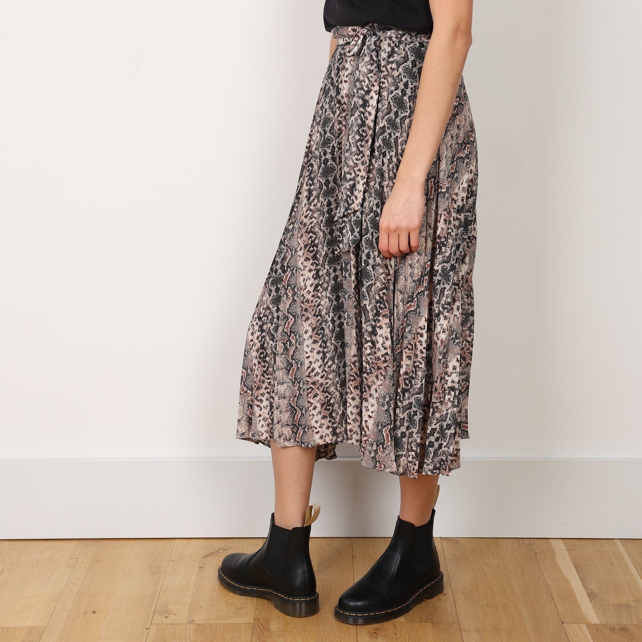 Skirt, UK Size 8