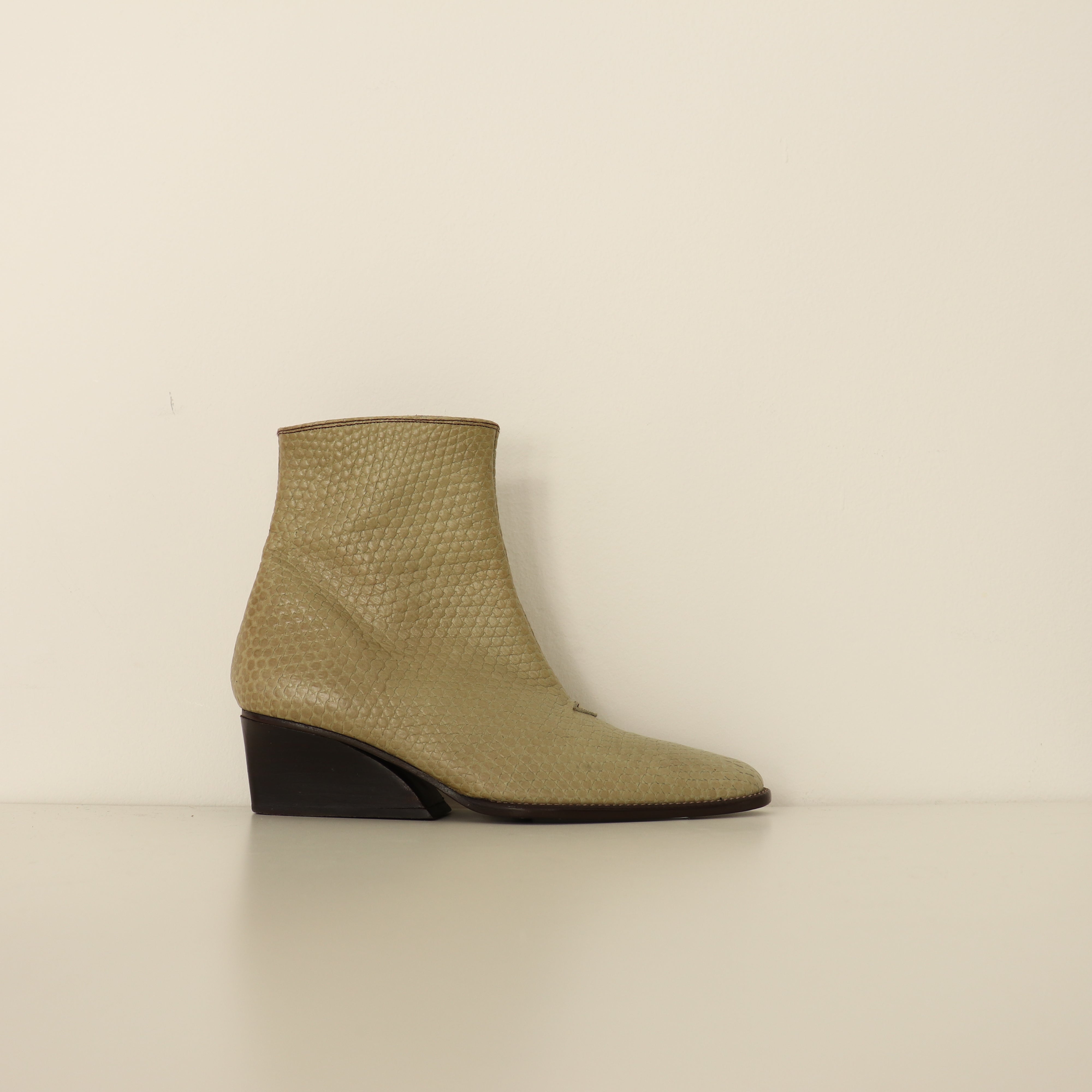 Shoes, Shoe Size 3
