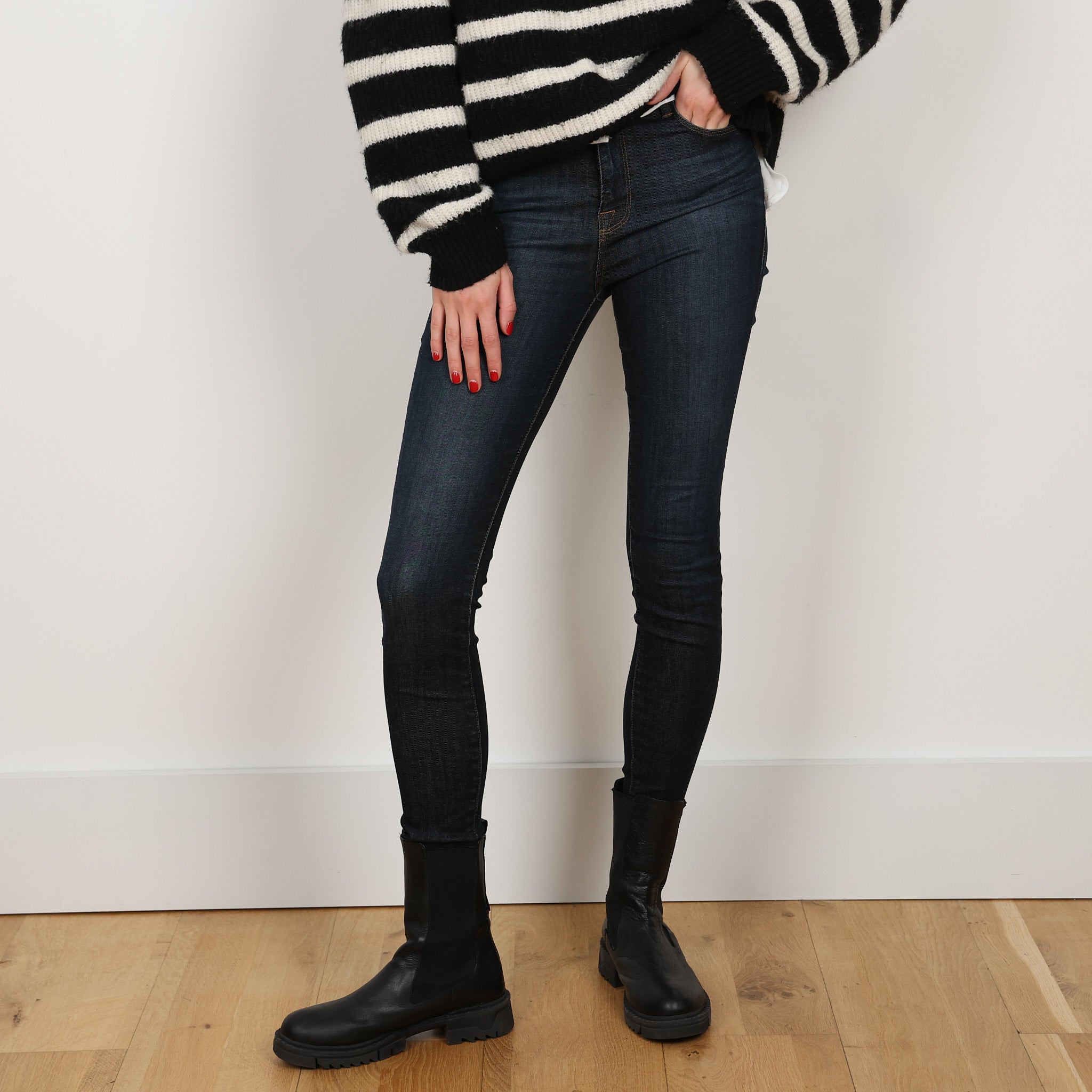 Jeans, Waist 25
