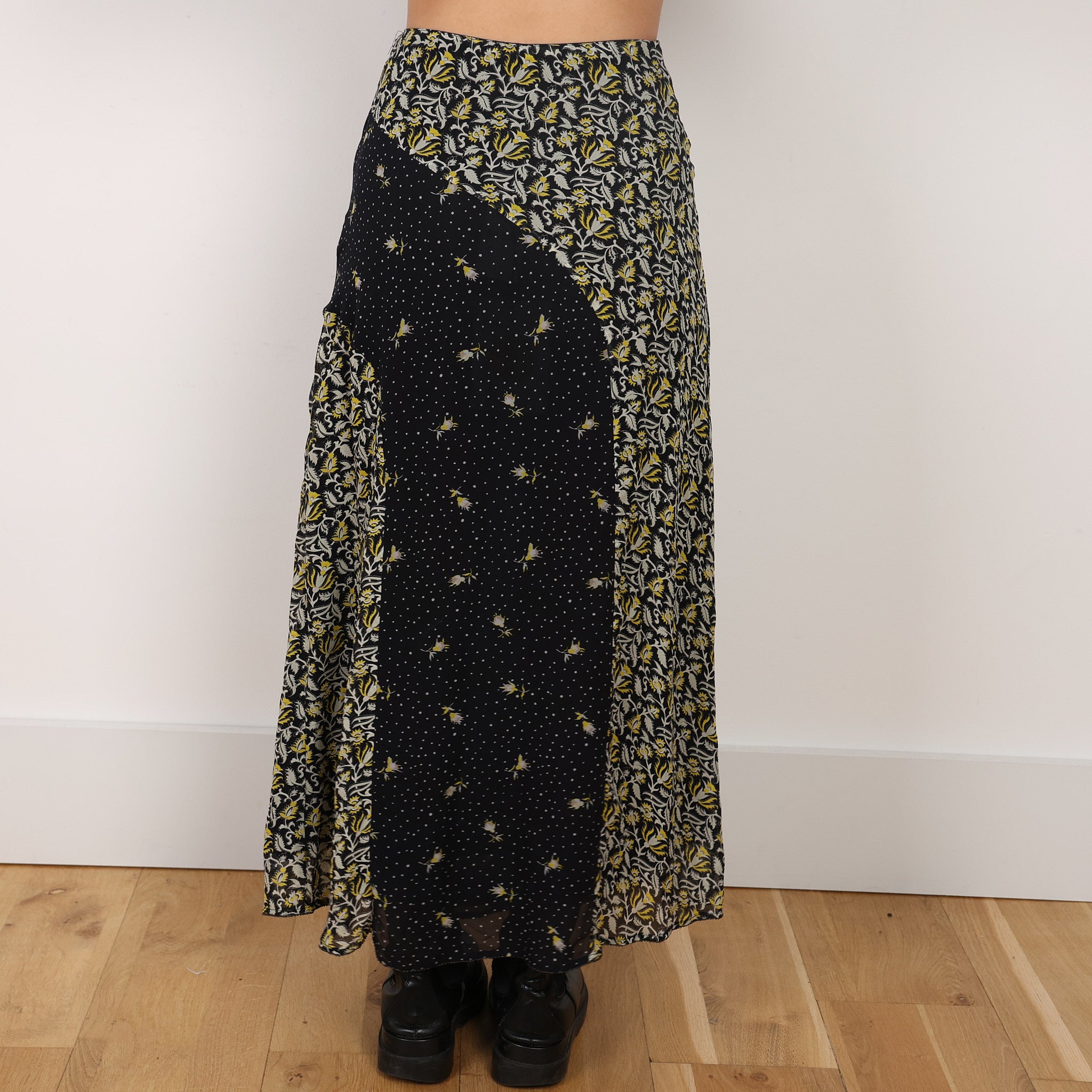 Skirt, UK Size 6