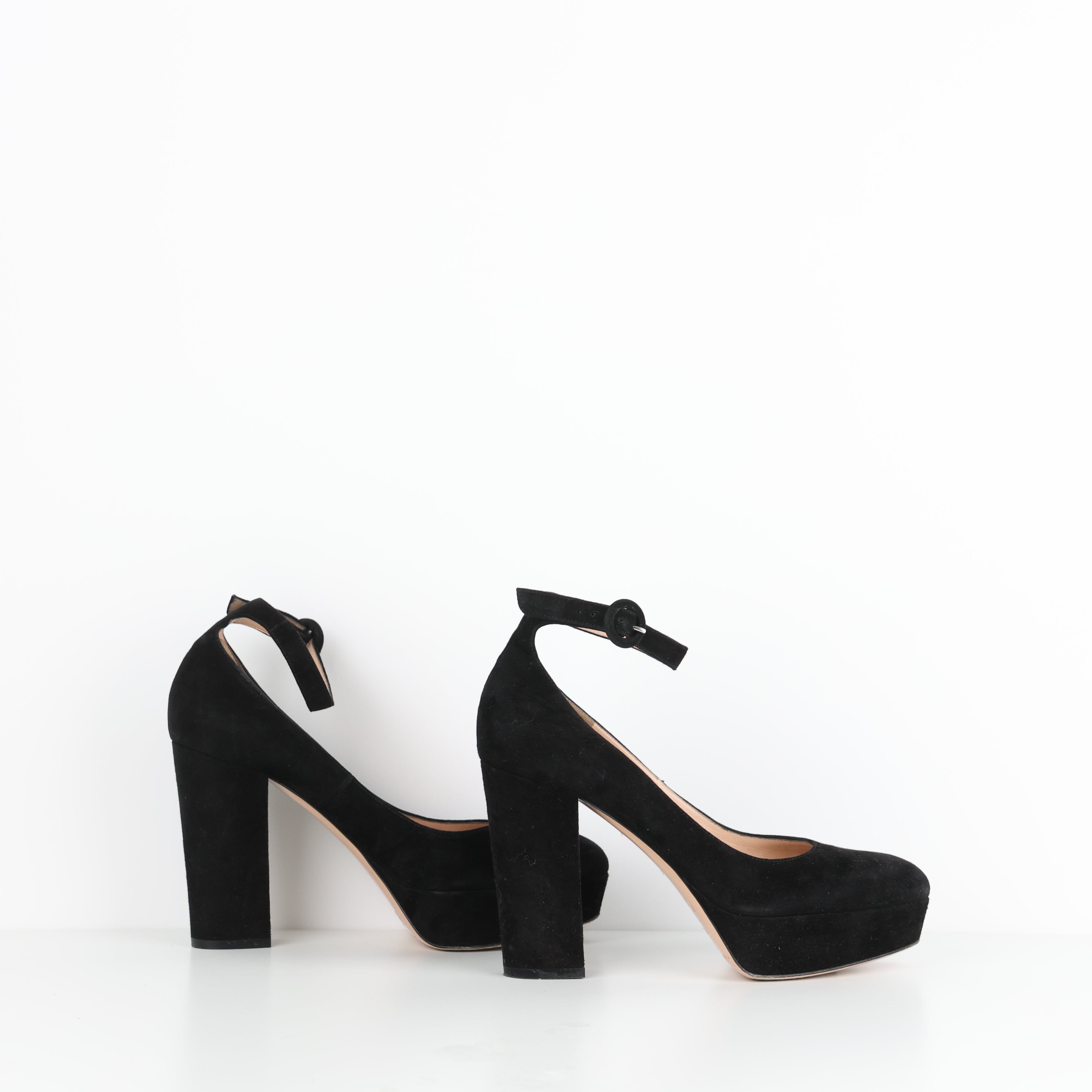 Heels , Shoe Size 40