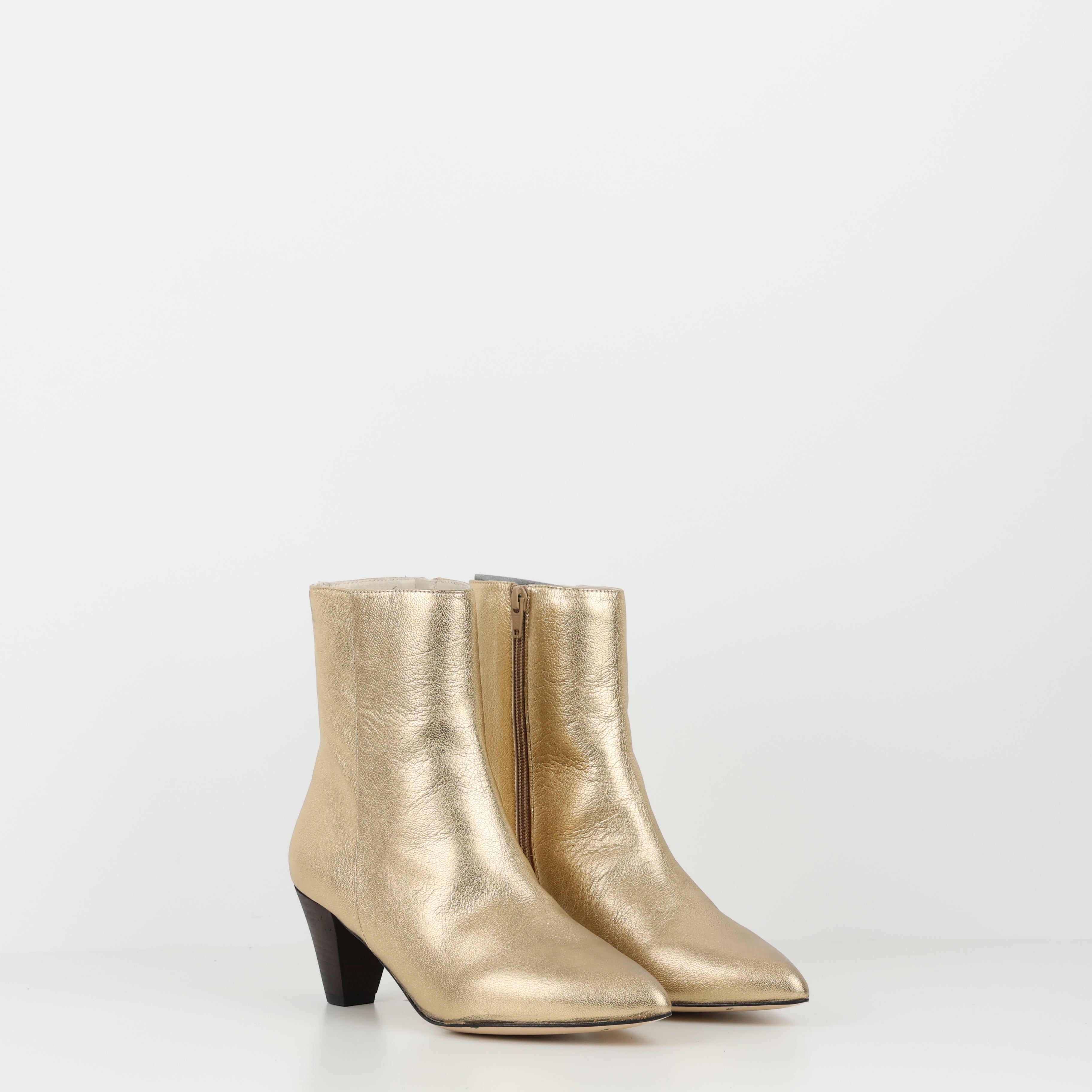 Boots , Shoe Size 39