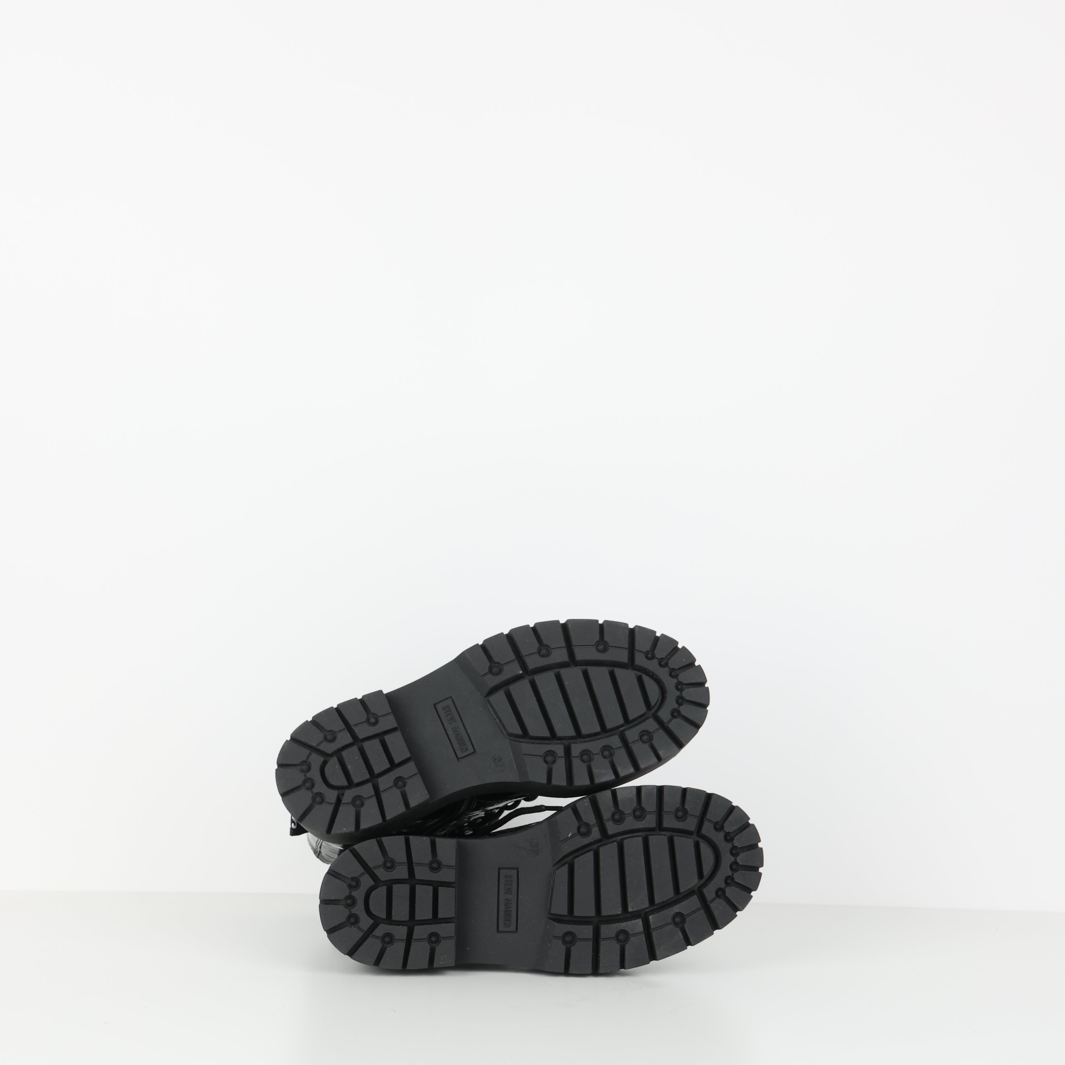 Boots , Shoe Size 37