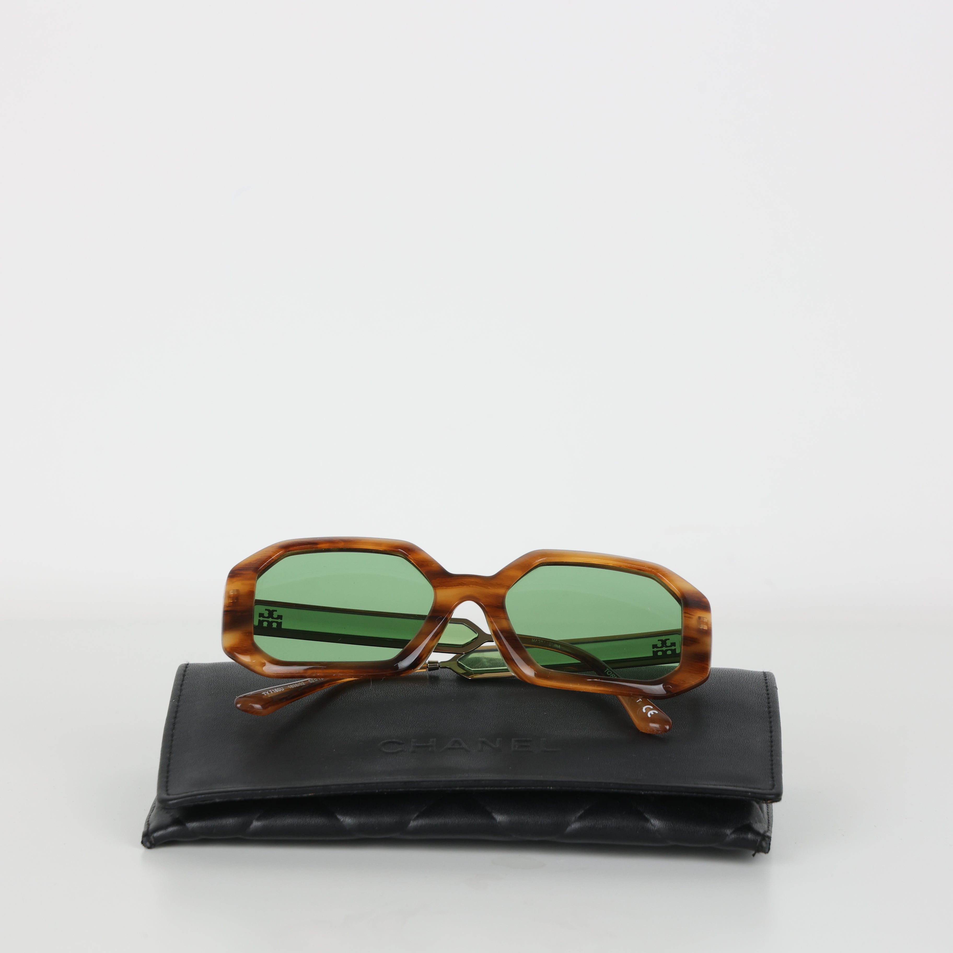 Sunglasses, UK Size One Size