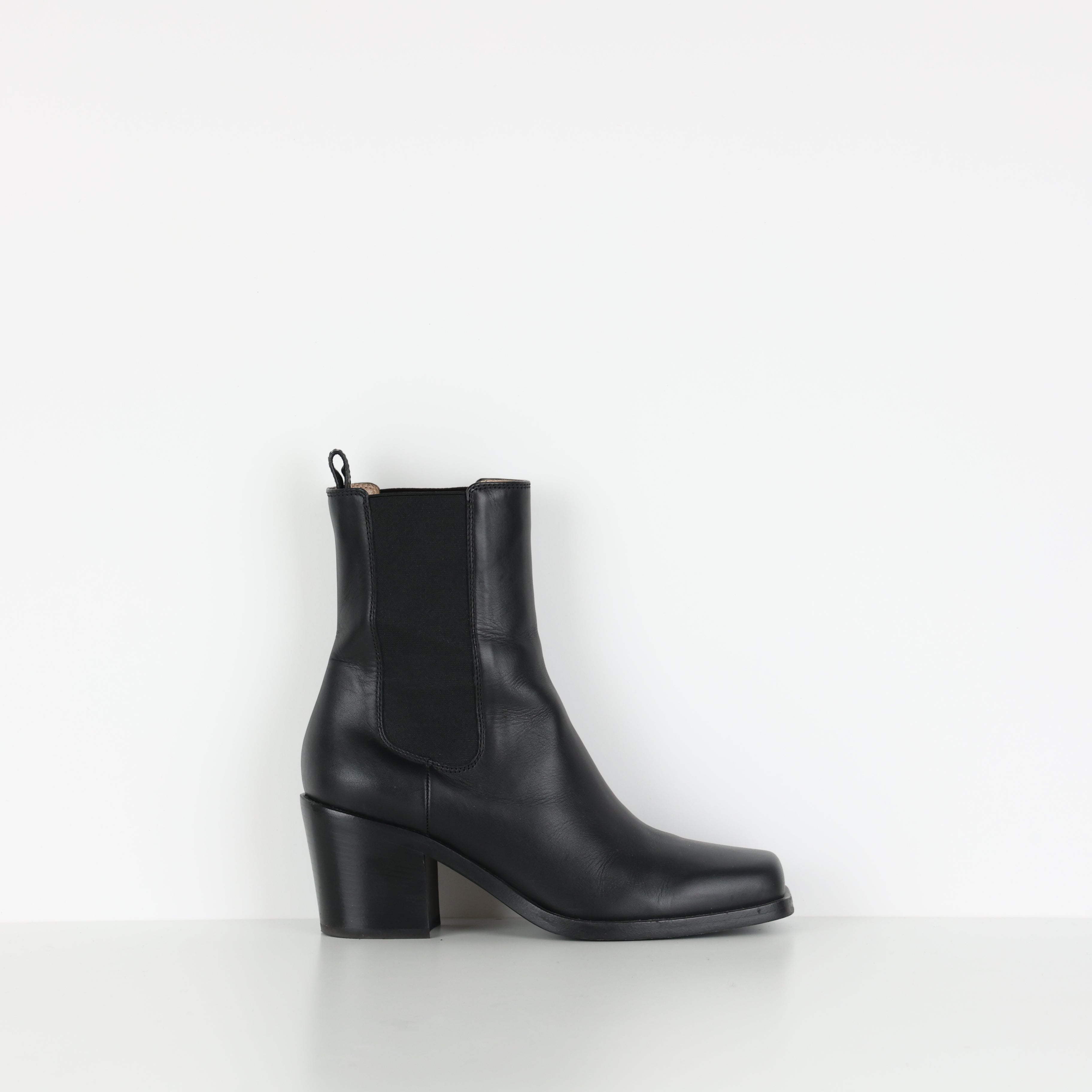 Boots , Shoe Size 38