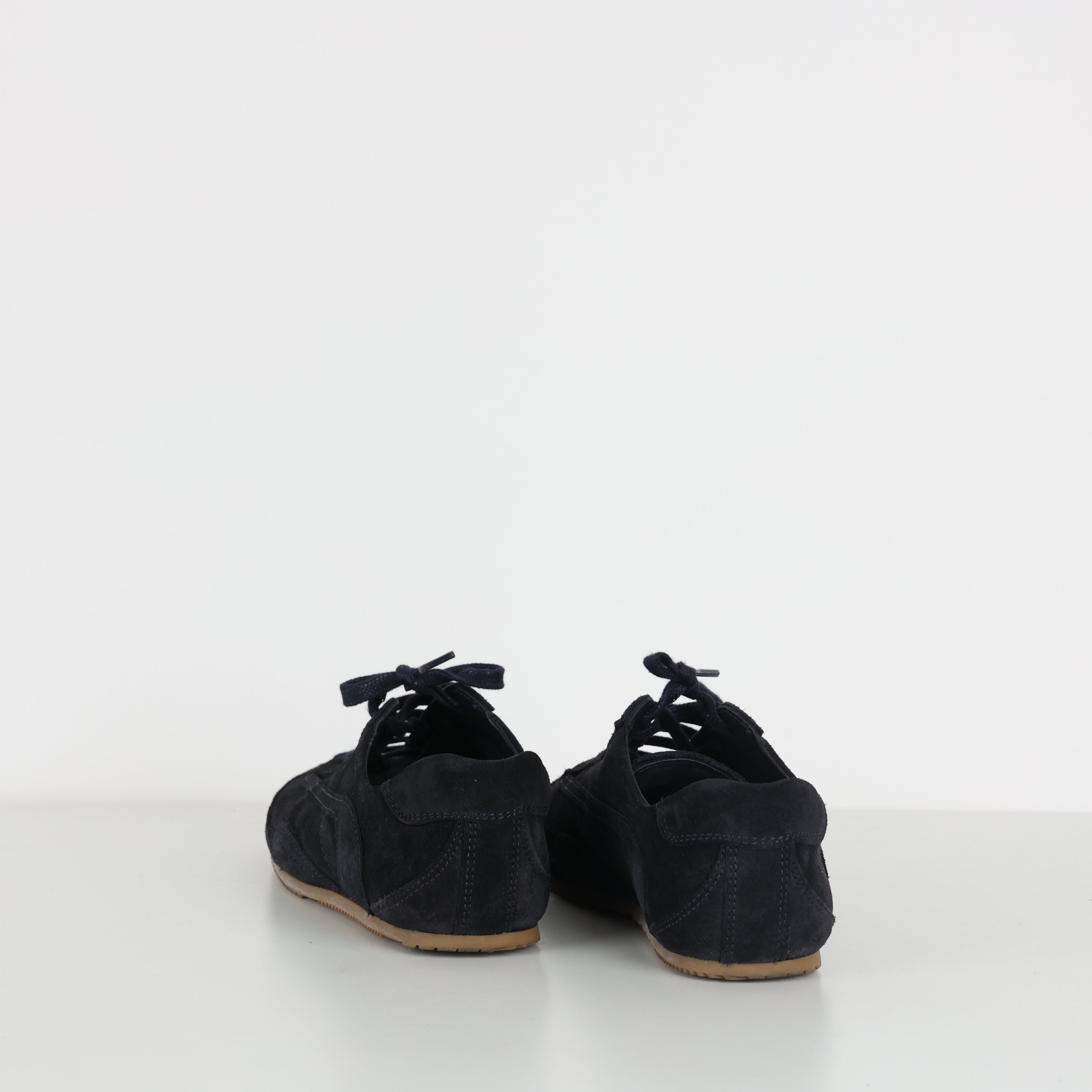 Trainers , Shoe Size 39