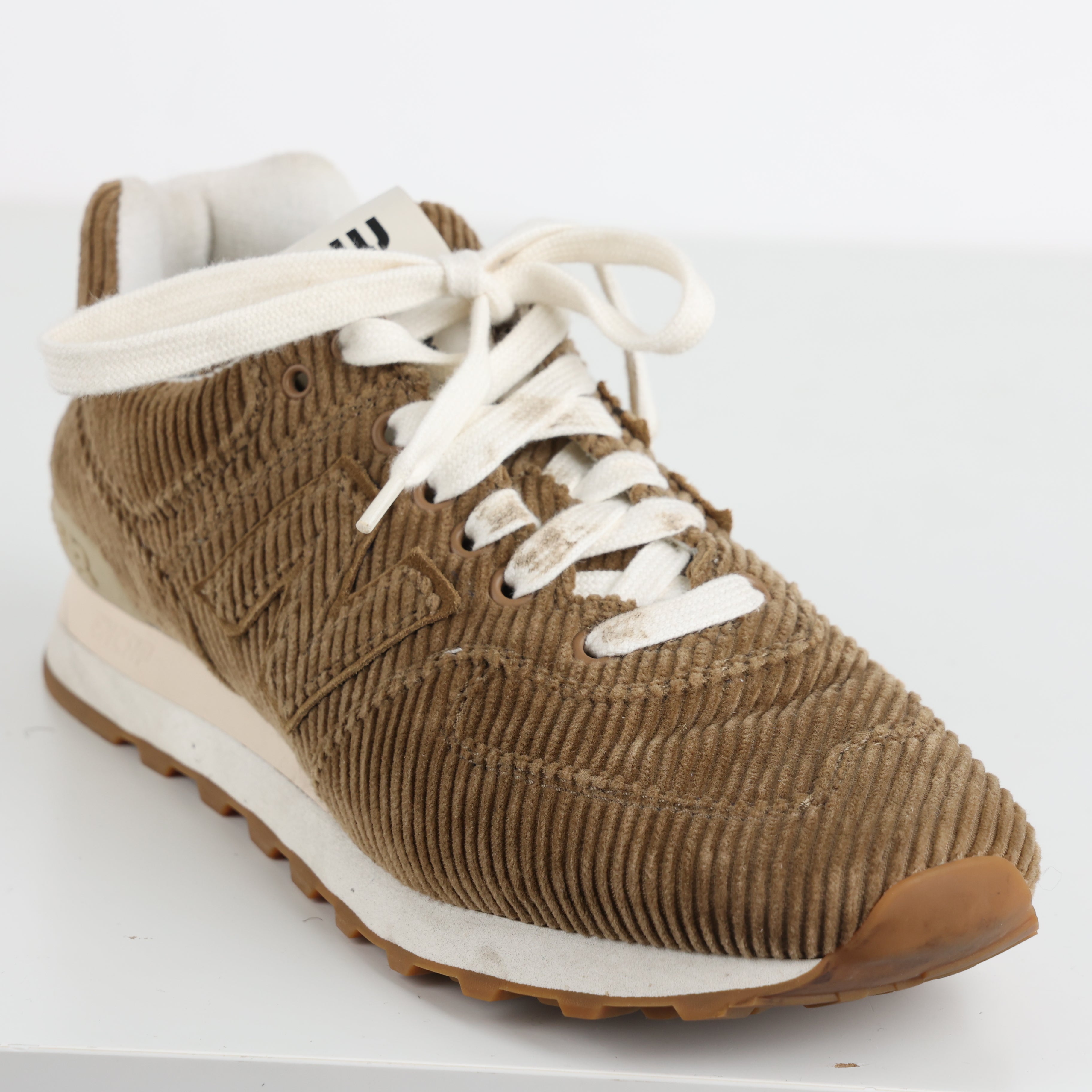 Trainers , Shoe Size 39.5