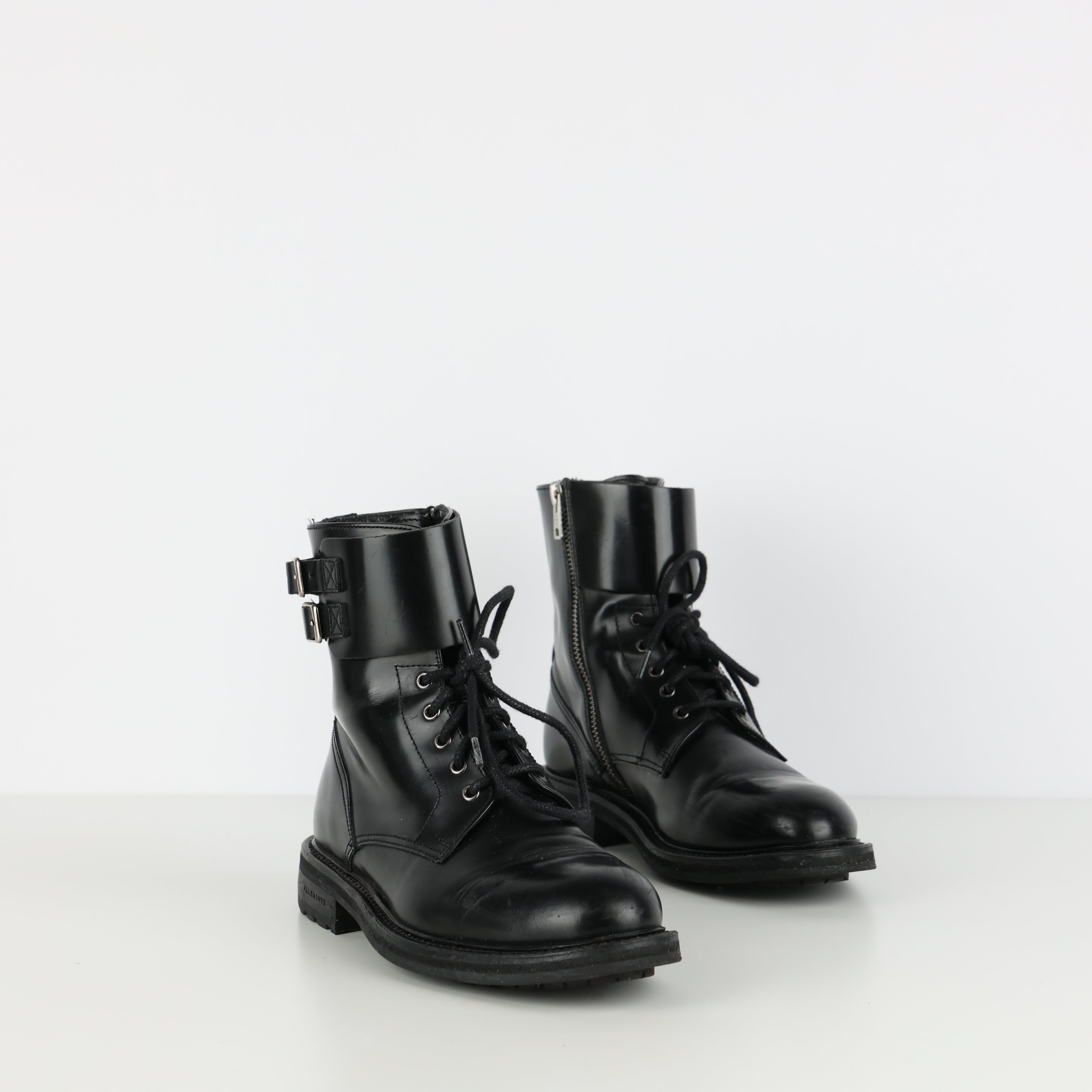 Boots , Shoe Size 37
