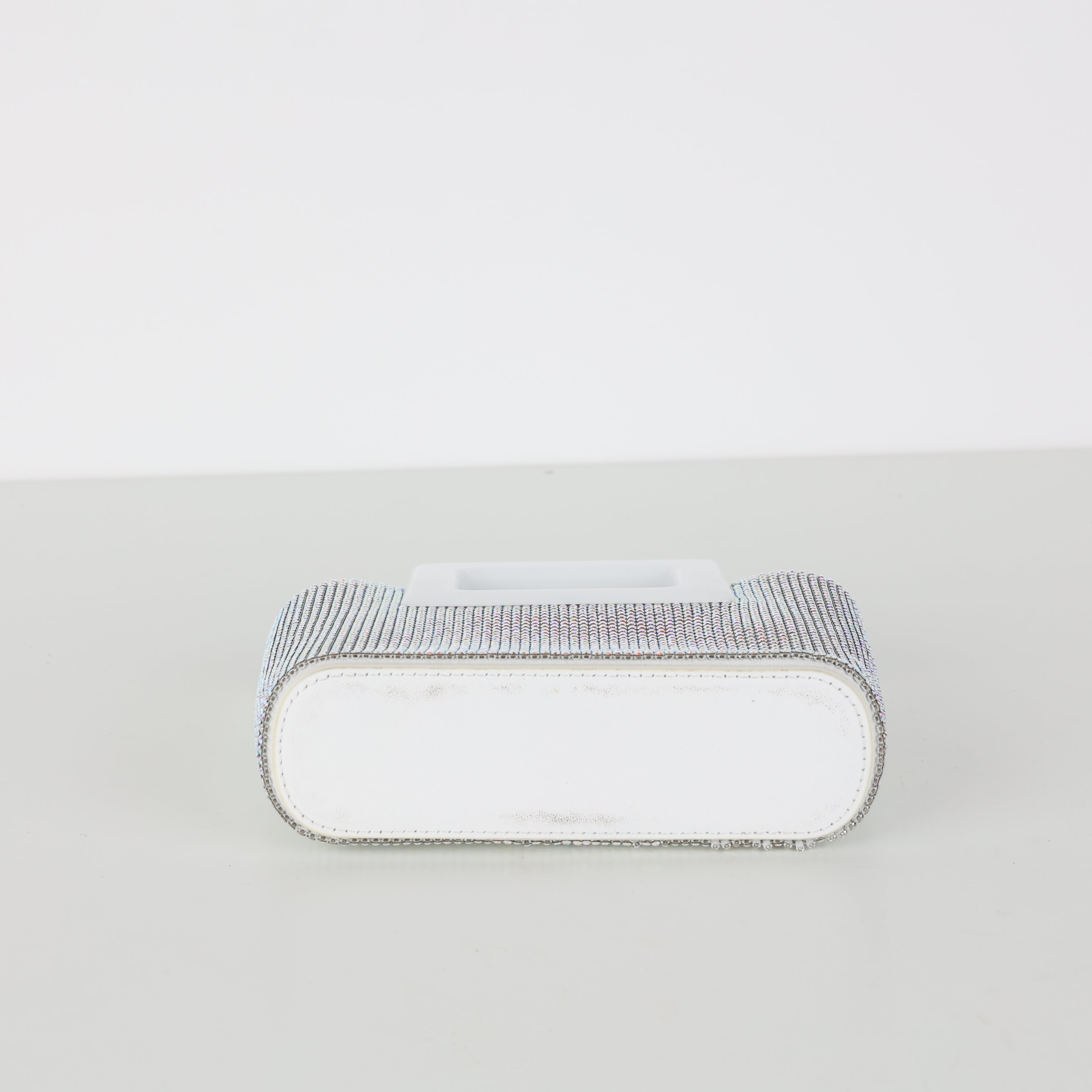 Marina Raphael X Evangelie Smyrniotaki, Clutch