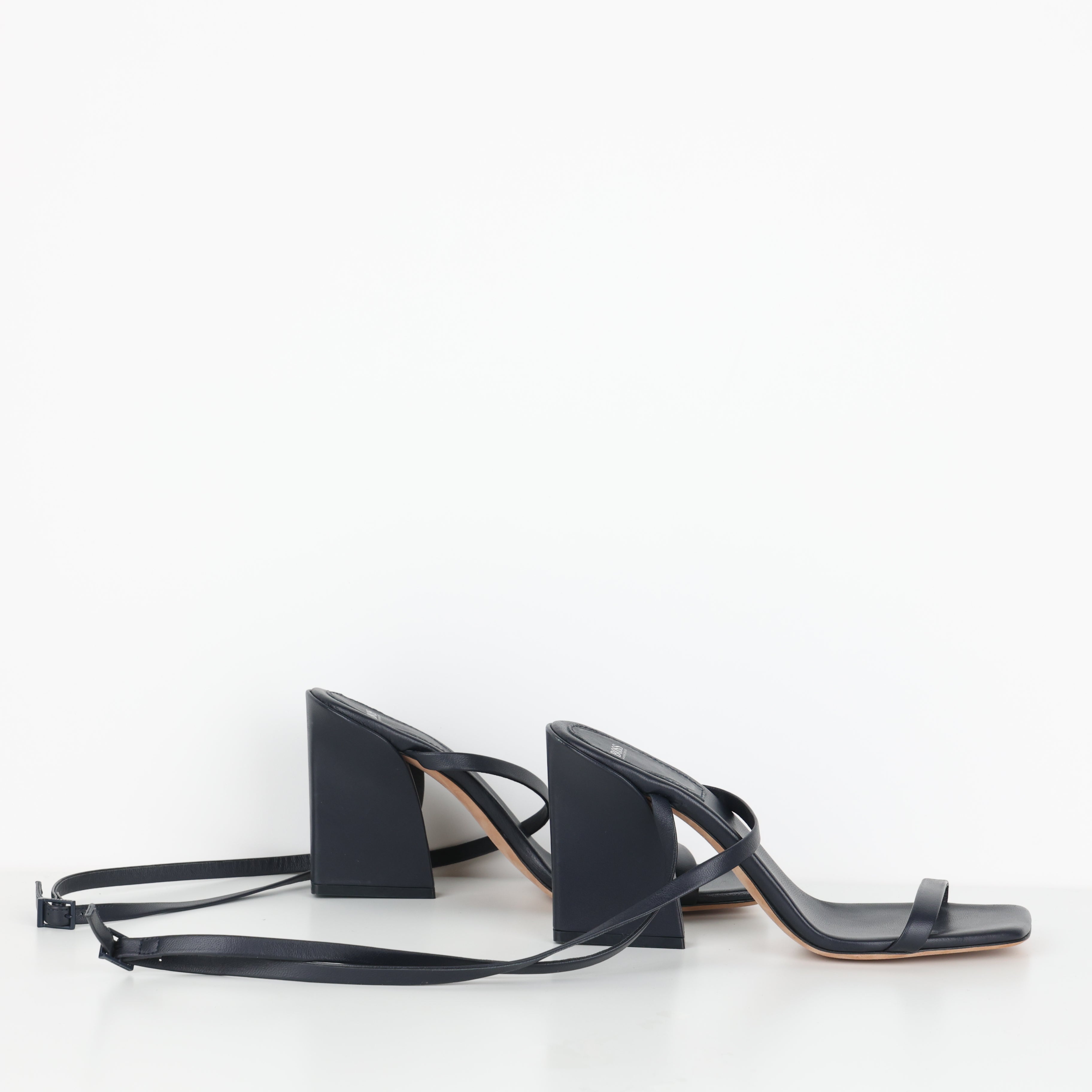 Heels , Shoe Size 39