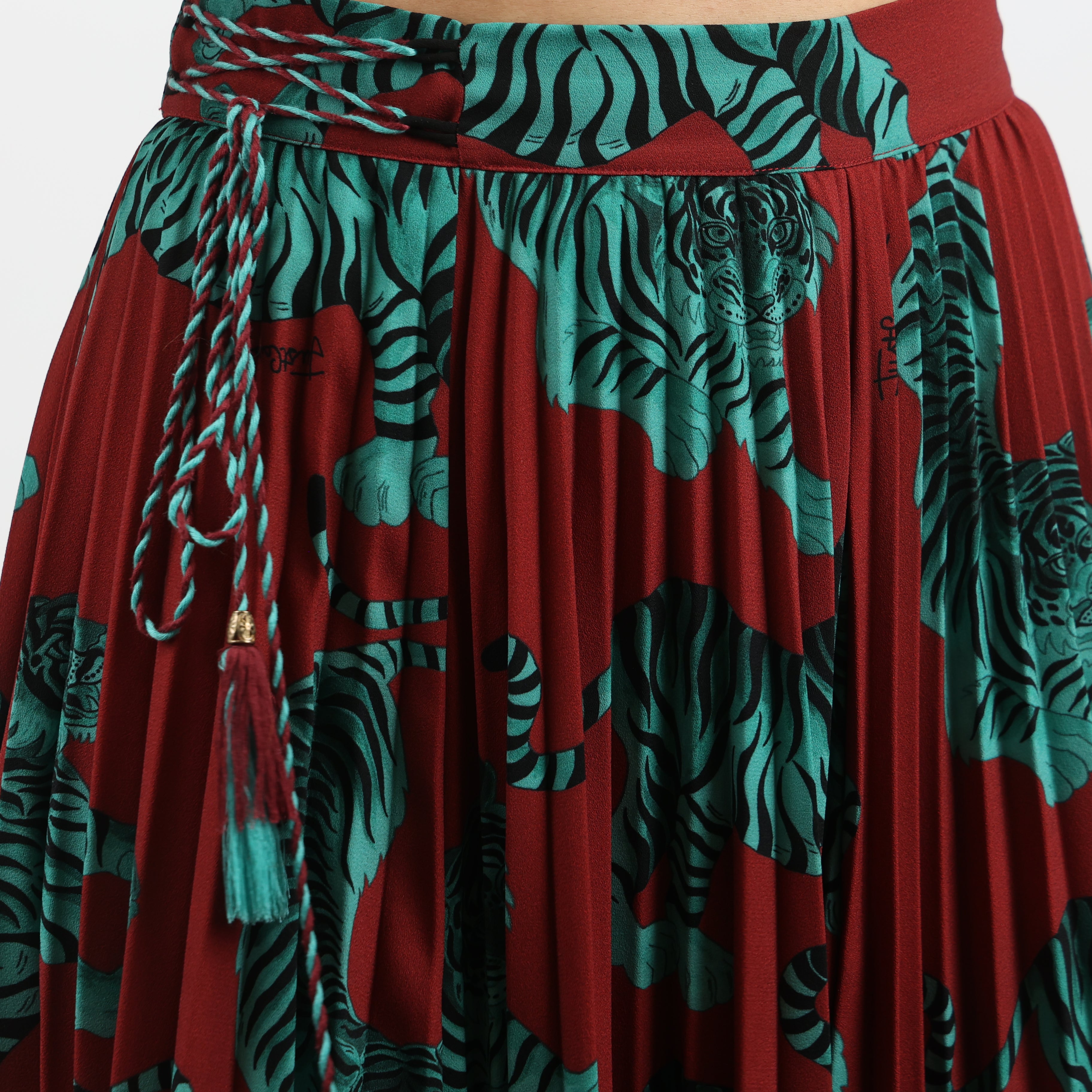 Skirt, UK Size 8