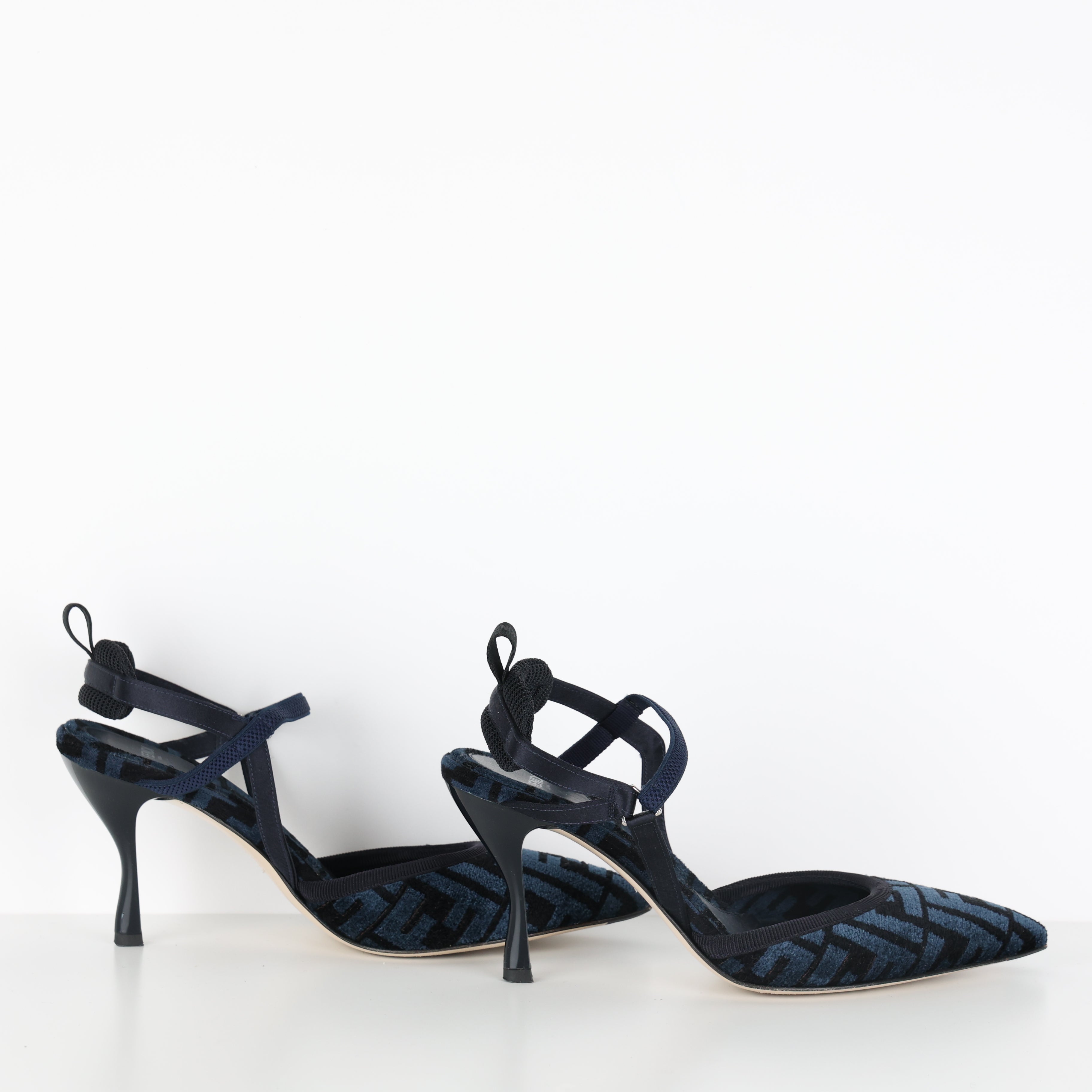 Heels , Shoe Size 38