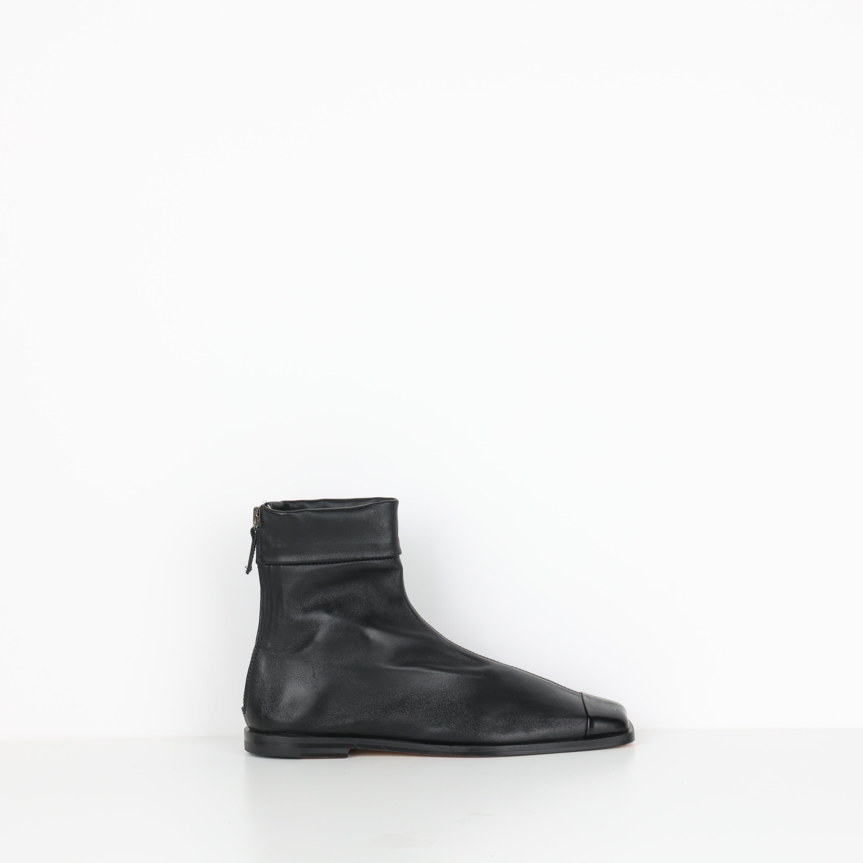 Boots , Shoe Size 39