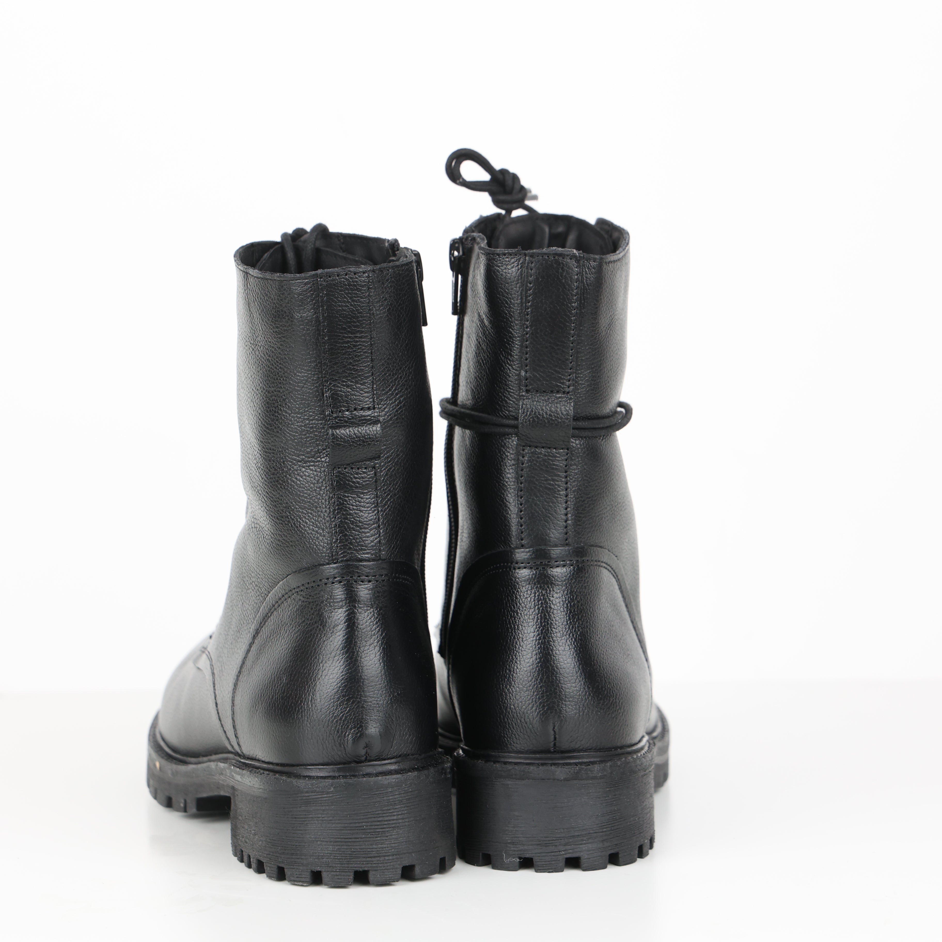 Boots , Shoe Size 39