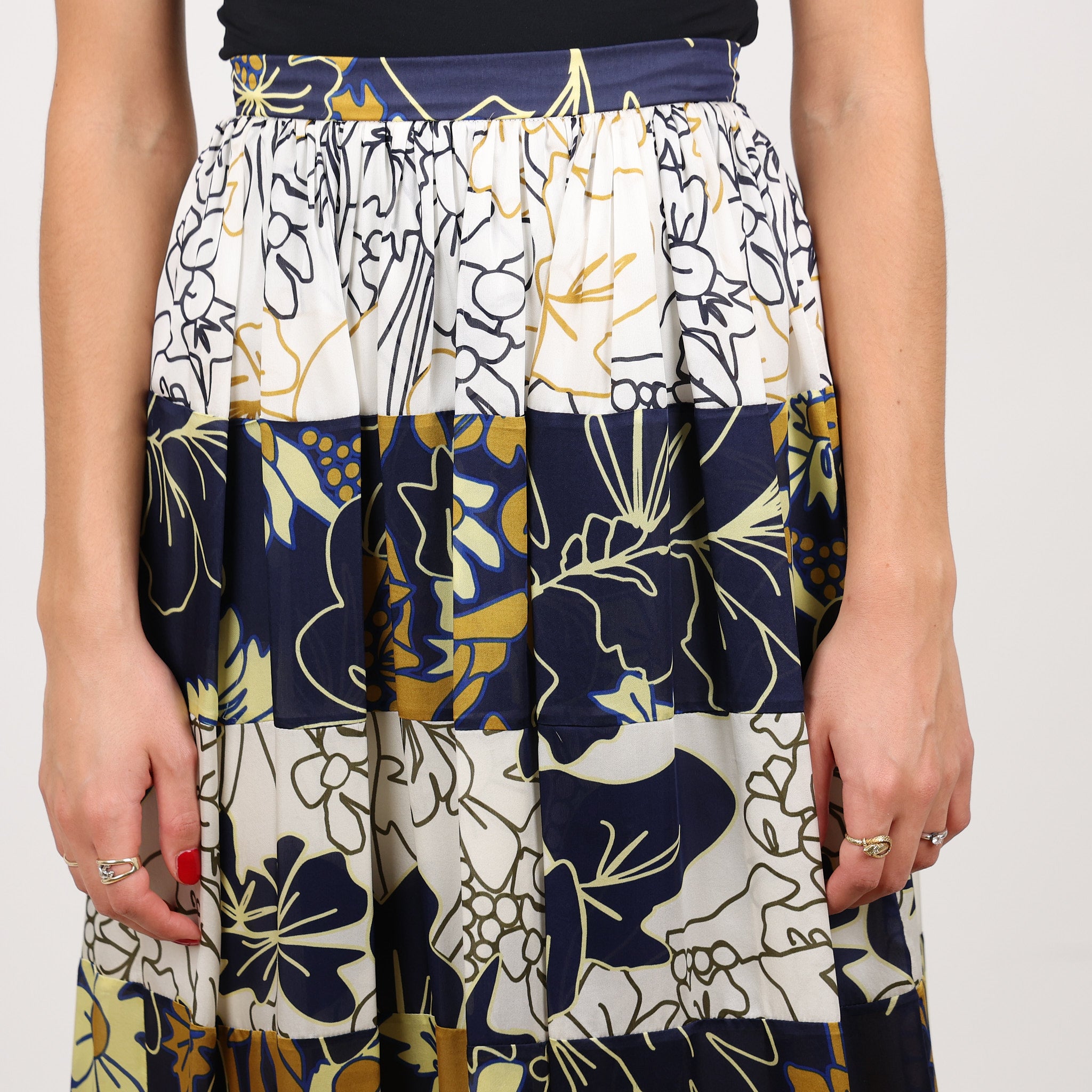 Skirt, UK Size 6