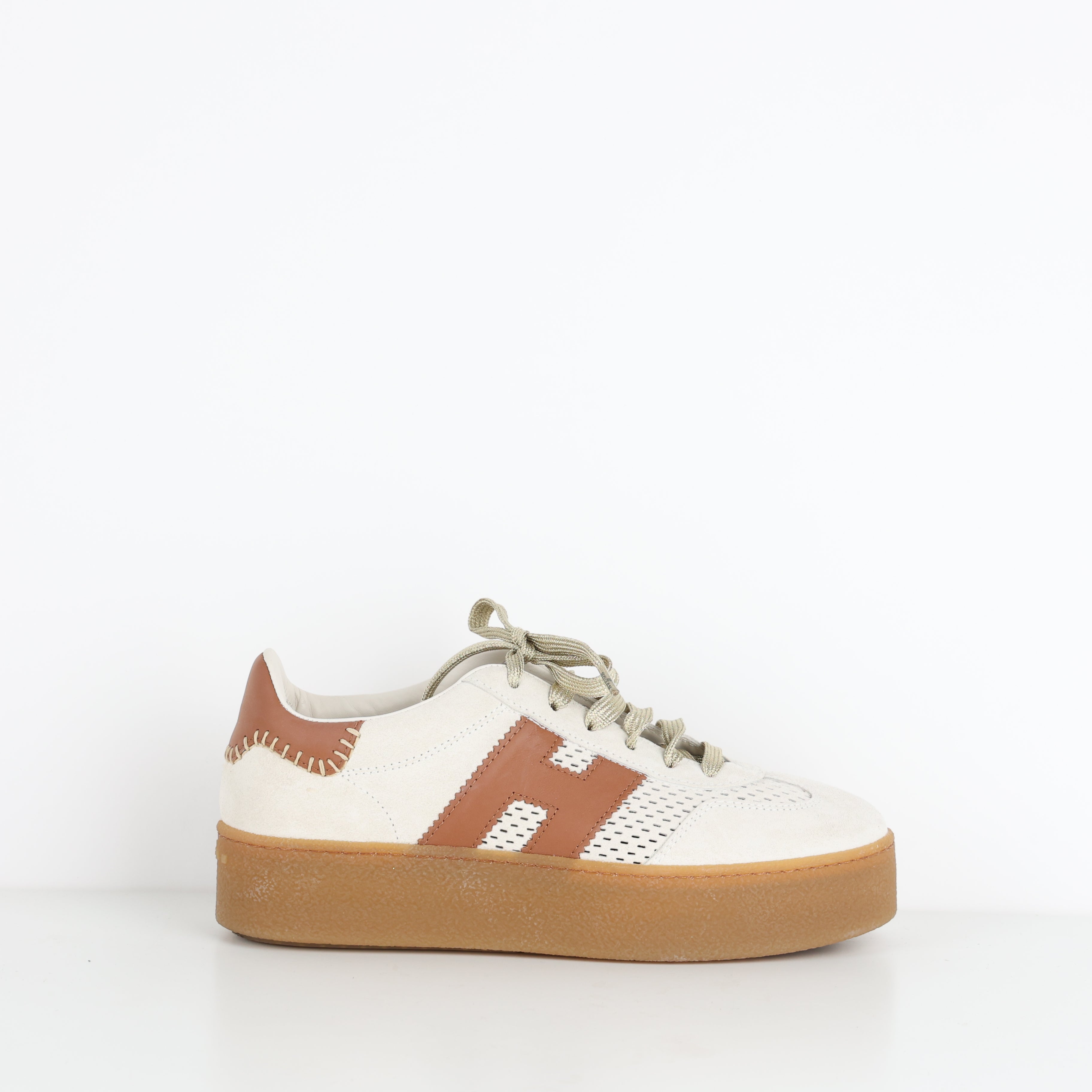 Trainers , Shoe Size 40