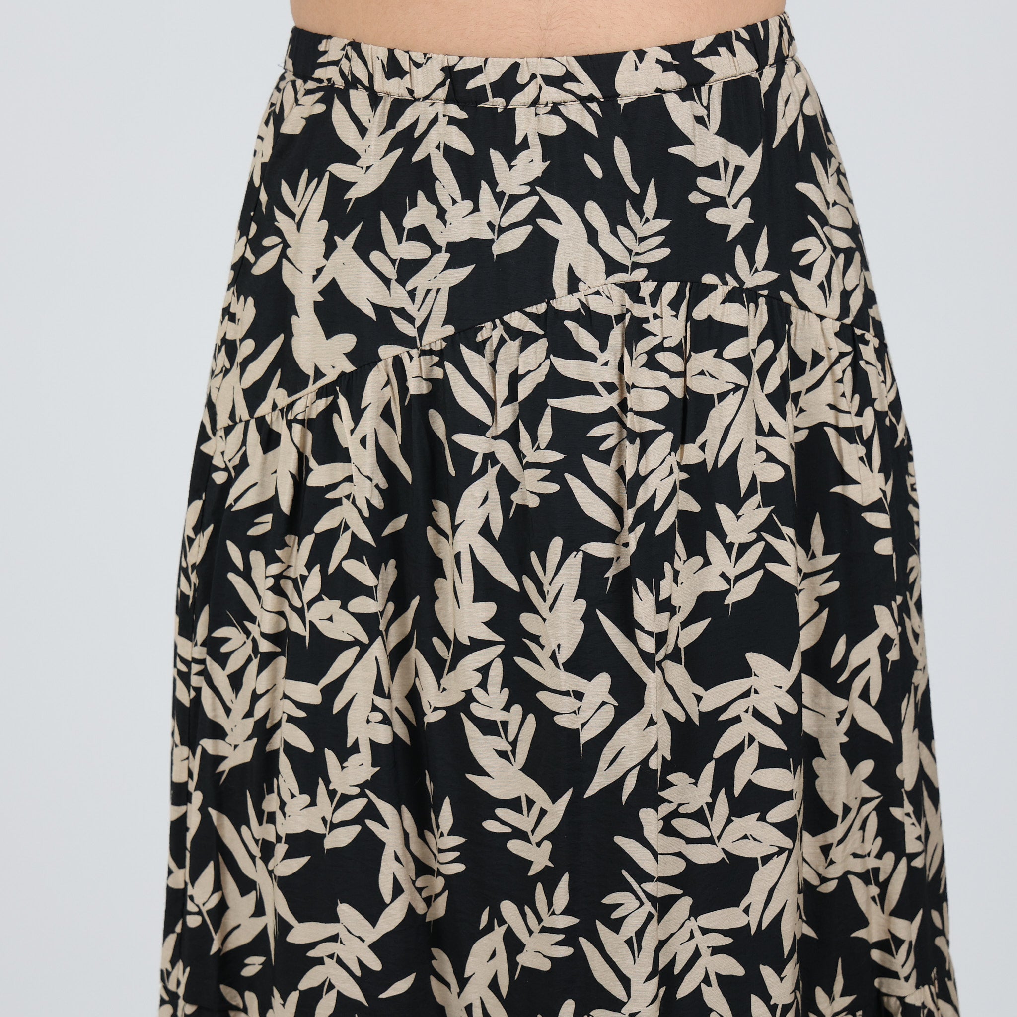 Skirt, UK Size 4