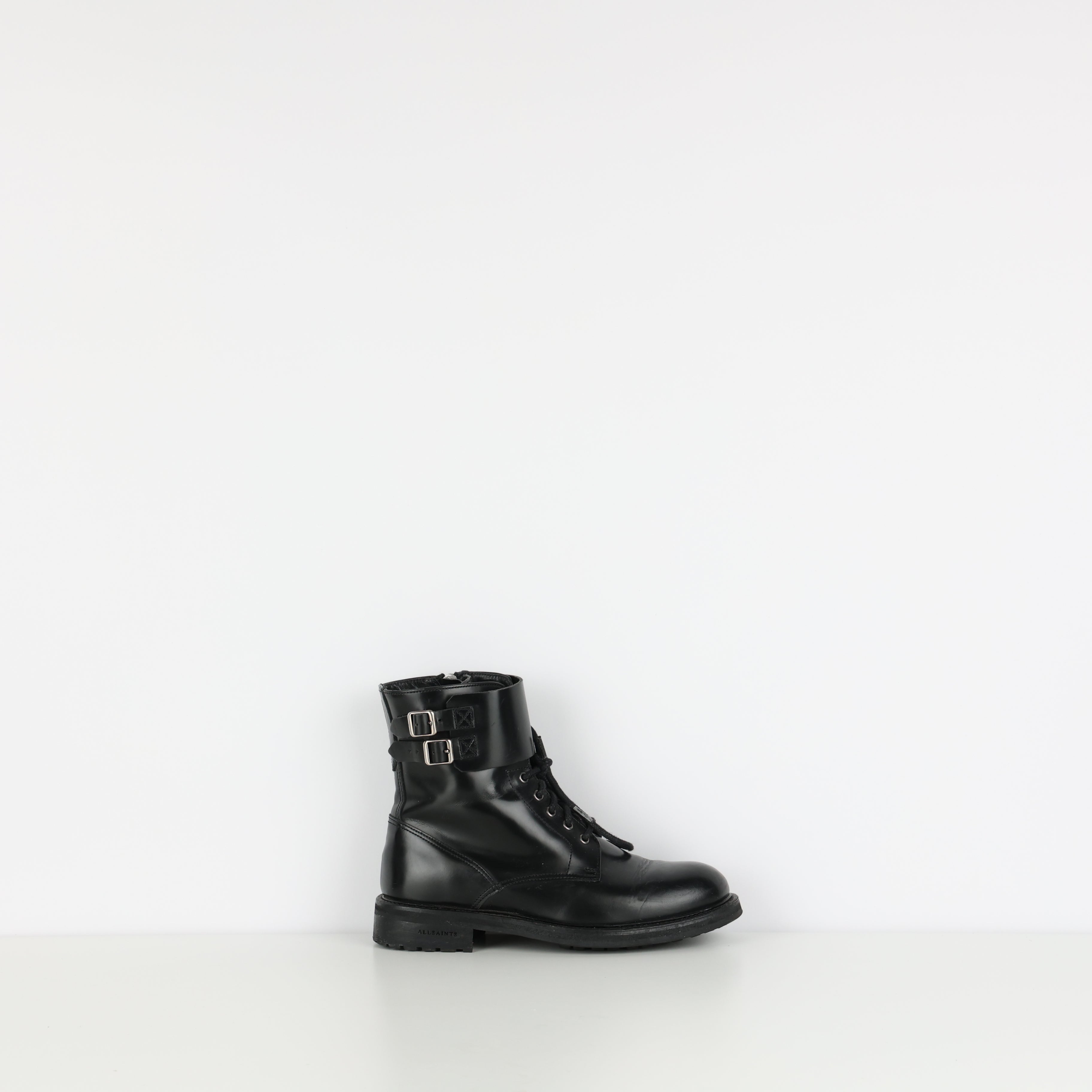 Boots , Shoe Size 37