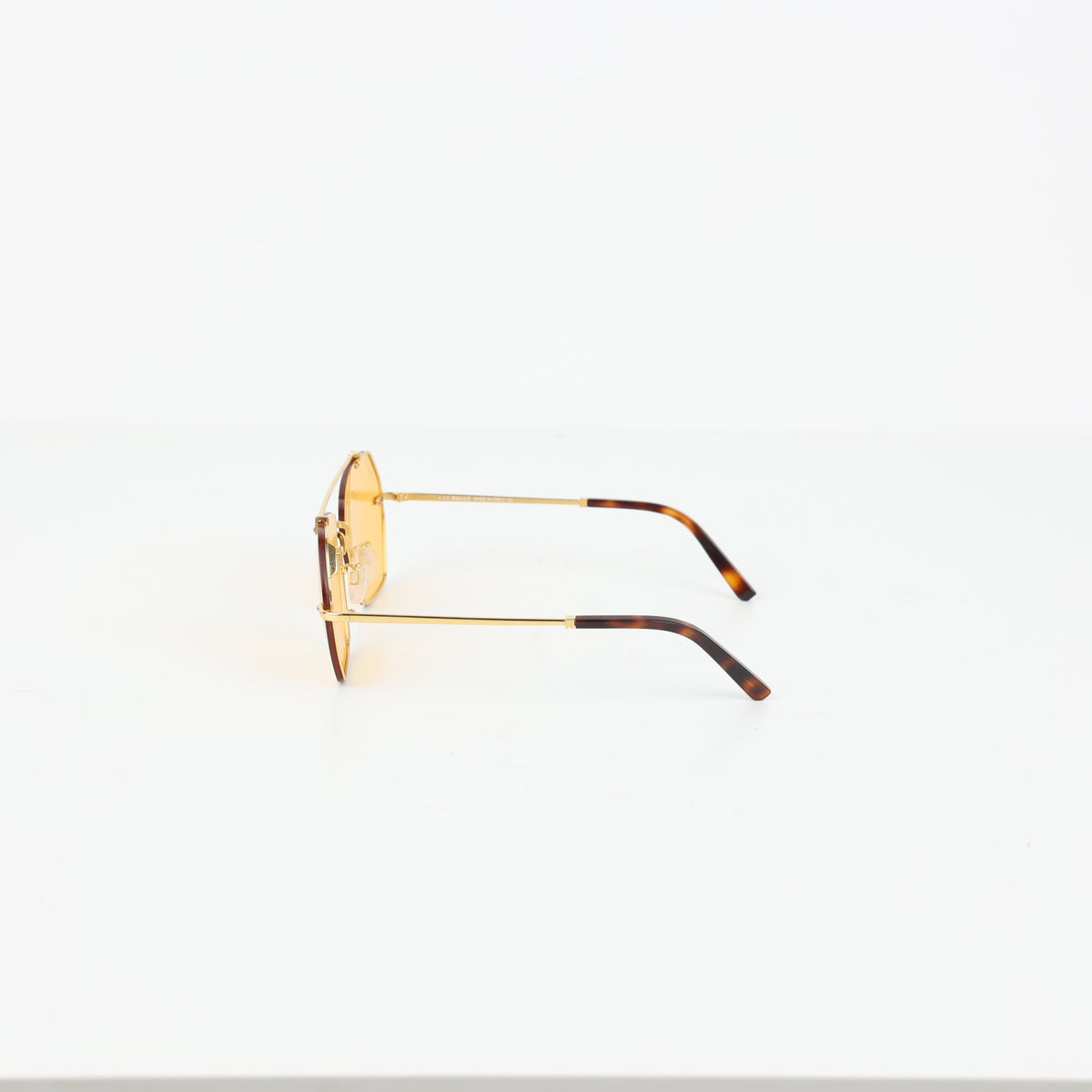 Sunglasses, UK Size One Size