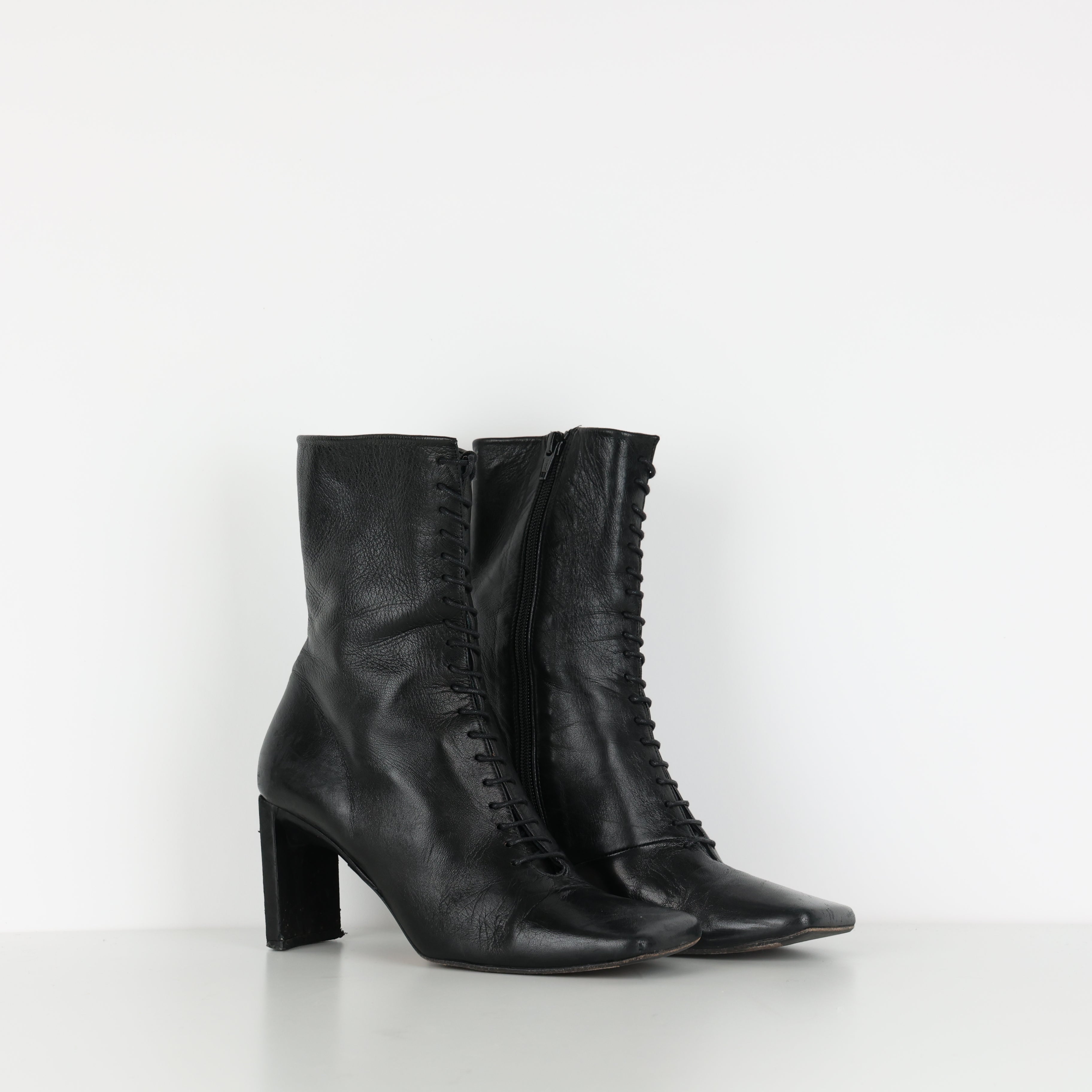 Boots , Shoe Size 38
