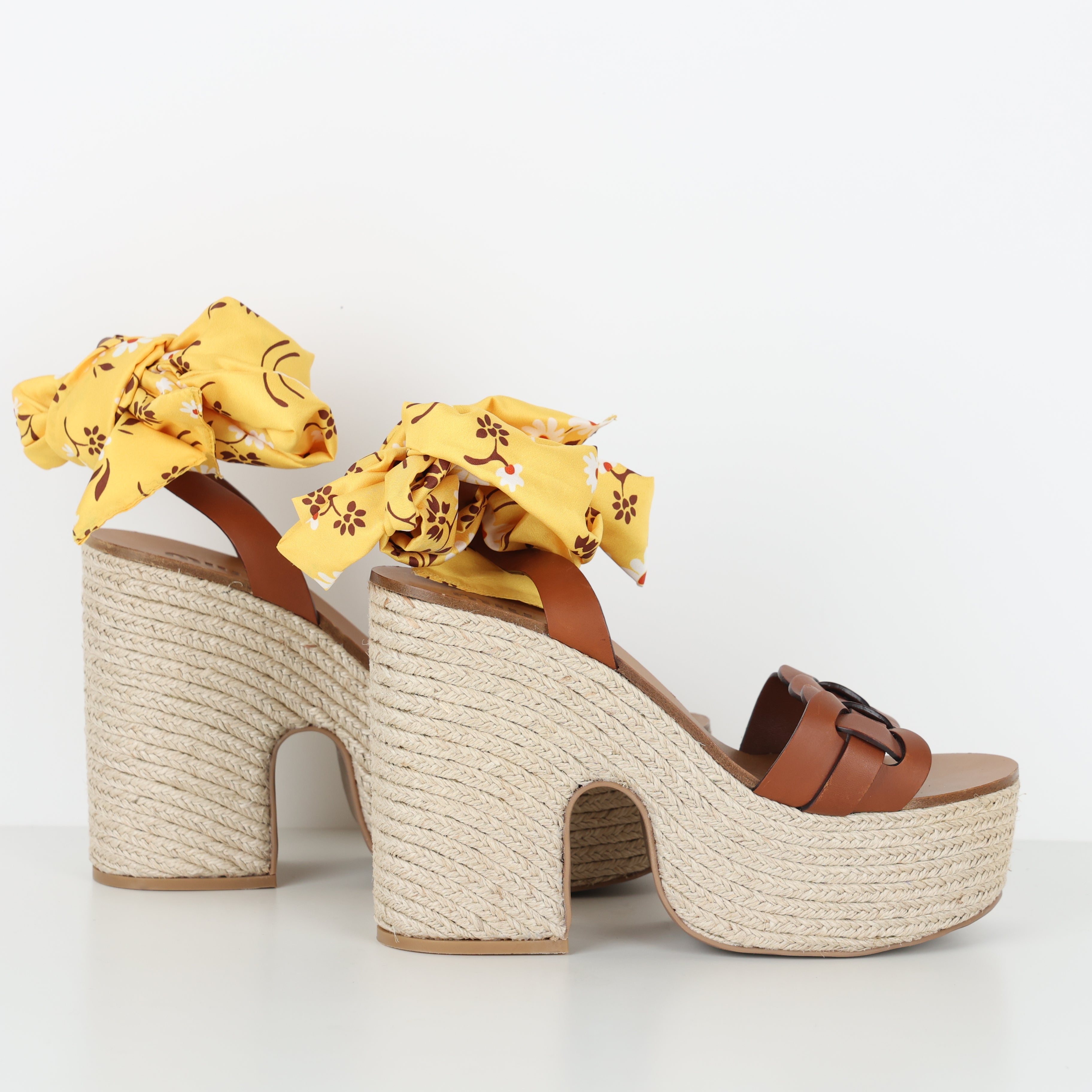 Heels , Shoe Size 40