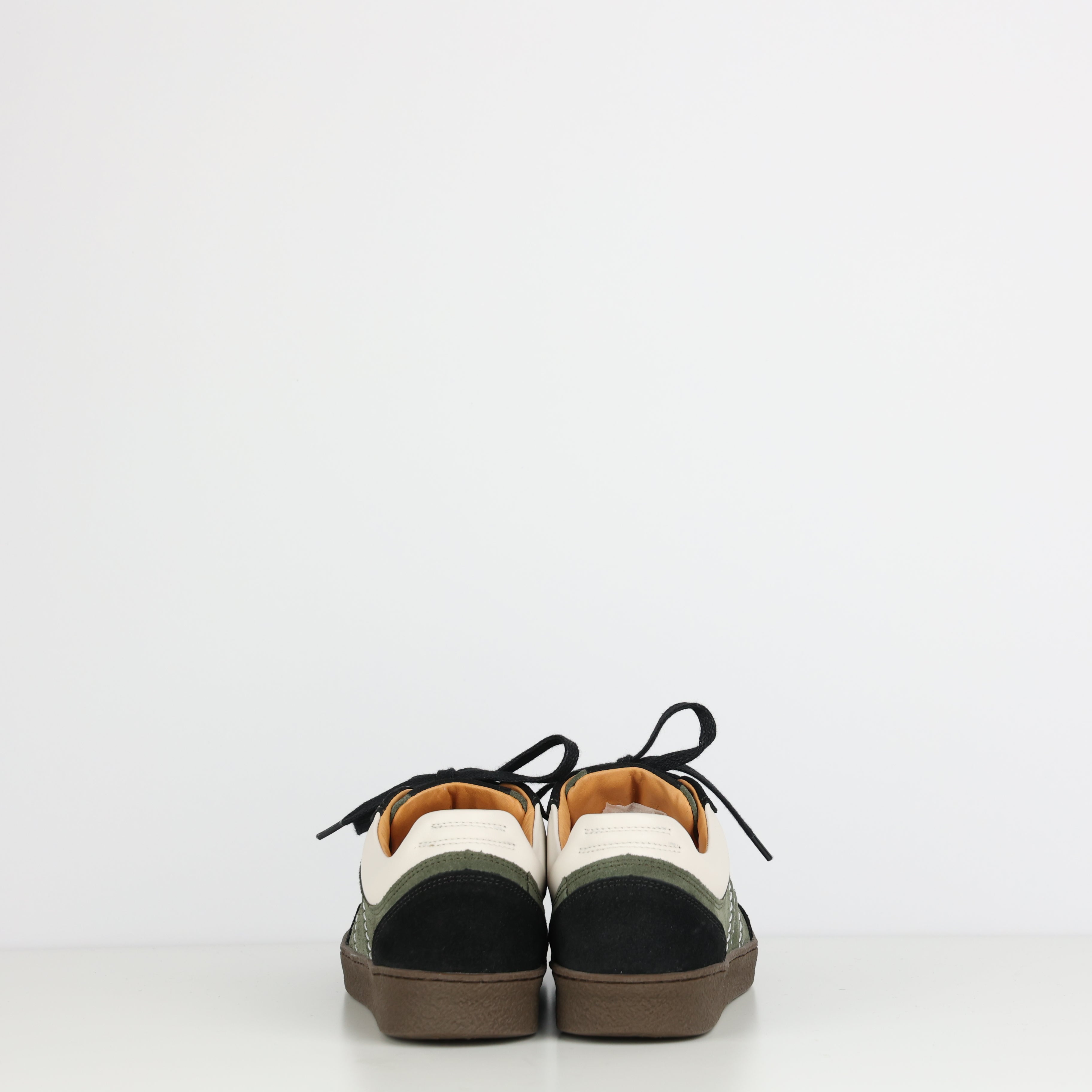 Trainers , Shoe Size 37